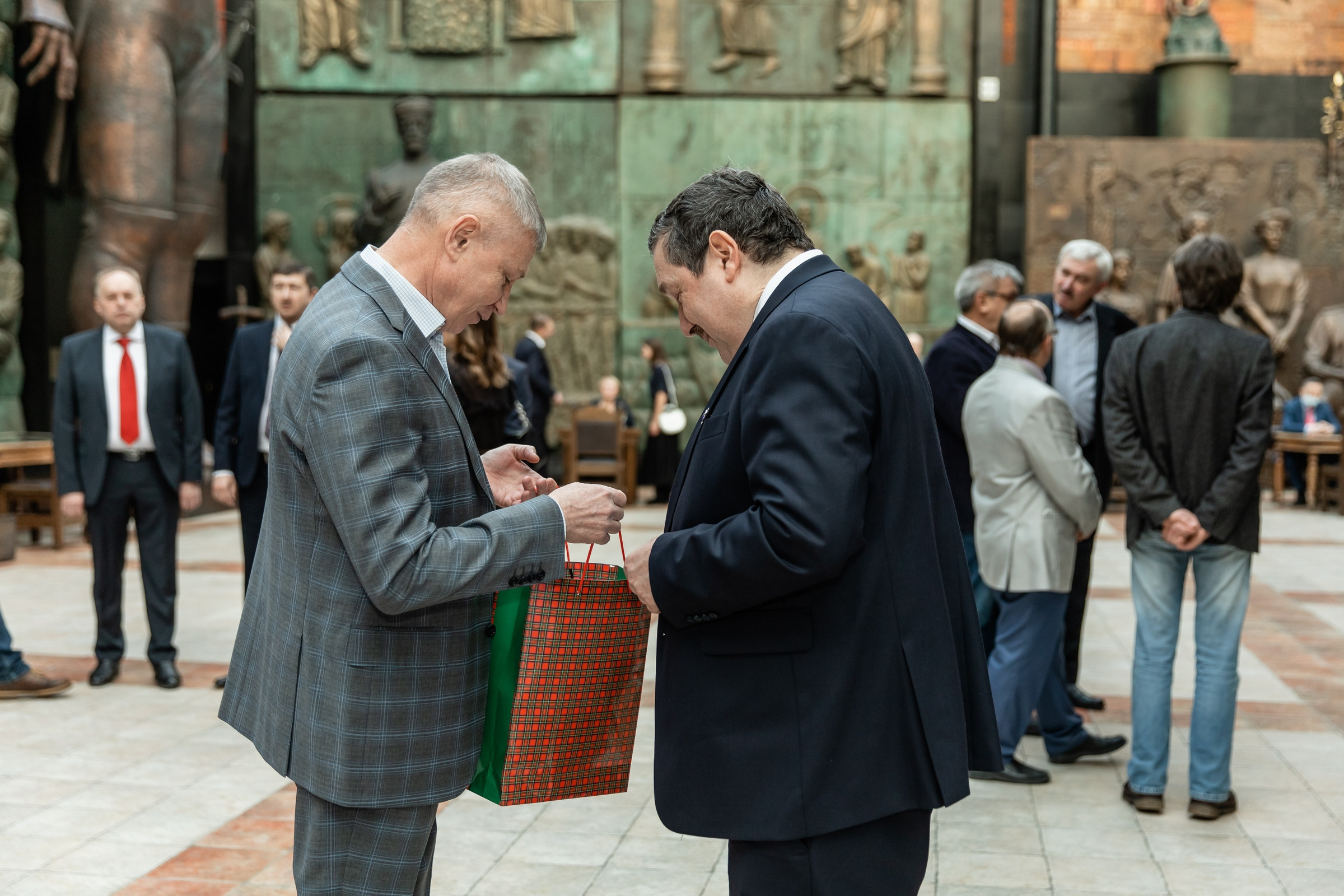 Юбилей 50 лет (Галерея искусств Зураба Церетели). Татьяна Чернышова свадебный фотограф Москва