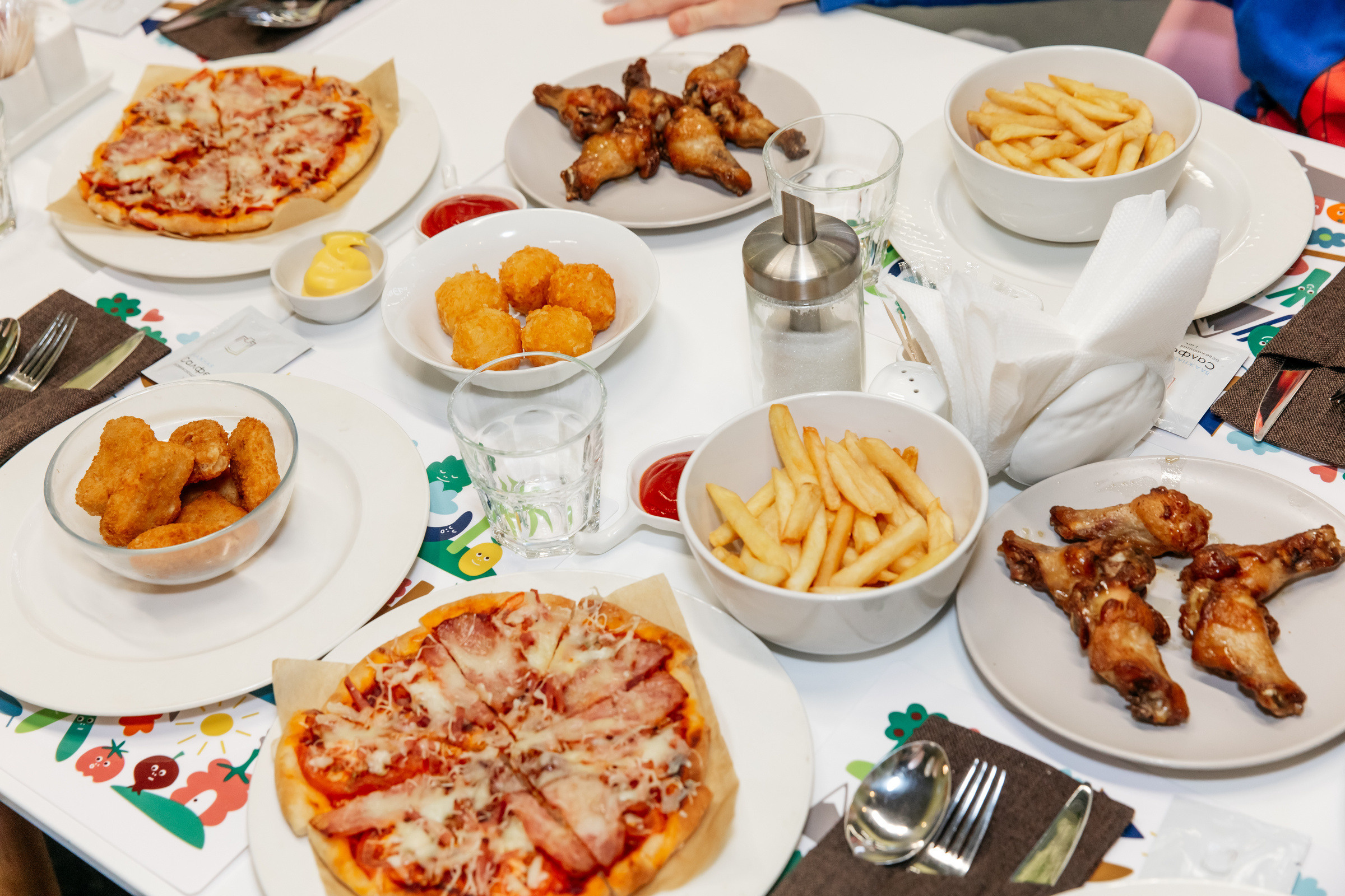 Ульяне 5 лет (детское кафе). Татьяна Чернышова свадебный фотограф Москва