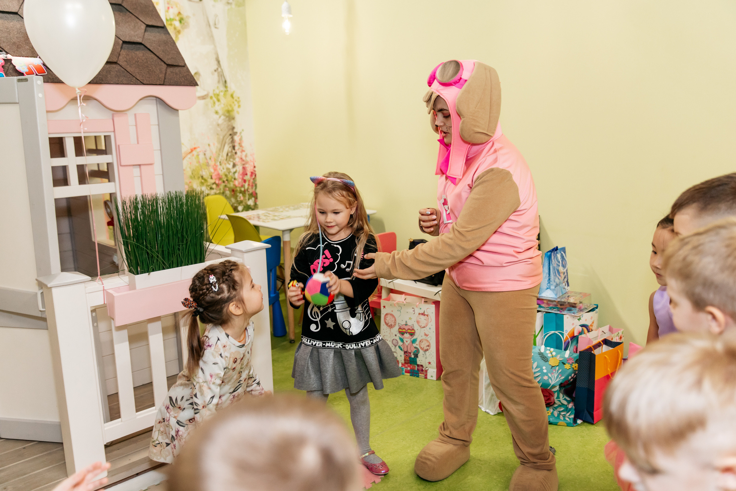 Ульяне 5 лет (детское кафе). Татьяна Чернышова свадебный фотограф Москва