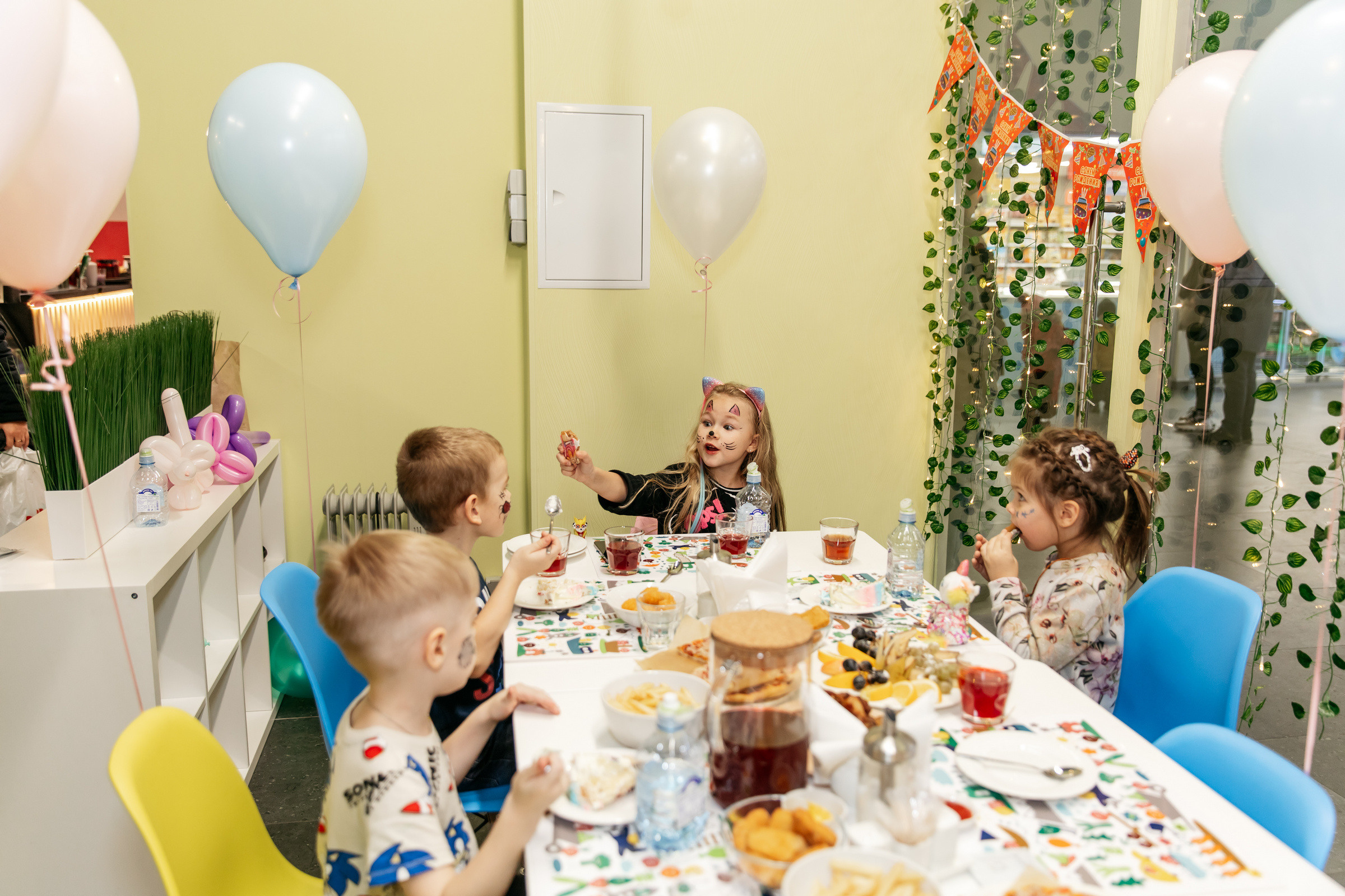 Ульяне 5 лет (детское кафе). Татьяна Чернышова свадебный фотограф Москва