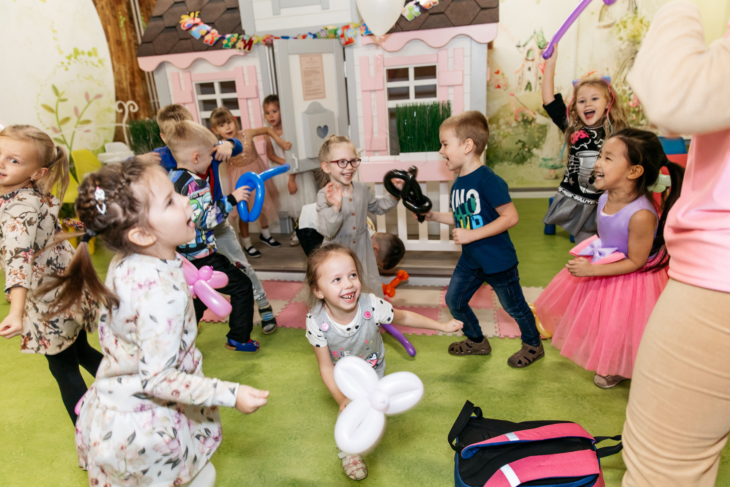 Ульяне 5 лет (детское кафе). Татьяна Чернышова свадебный фотограф Москва