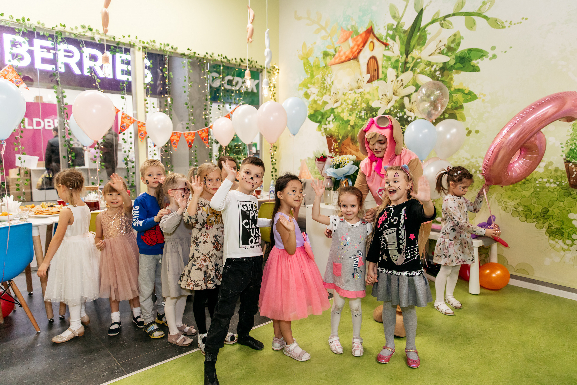 Ульяне 5 лет (детское кафе). Татьяна Чернышова свадебный фотограф Москва