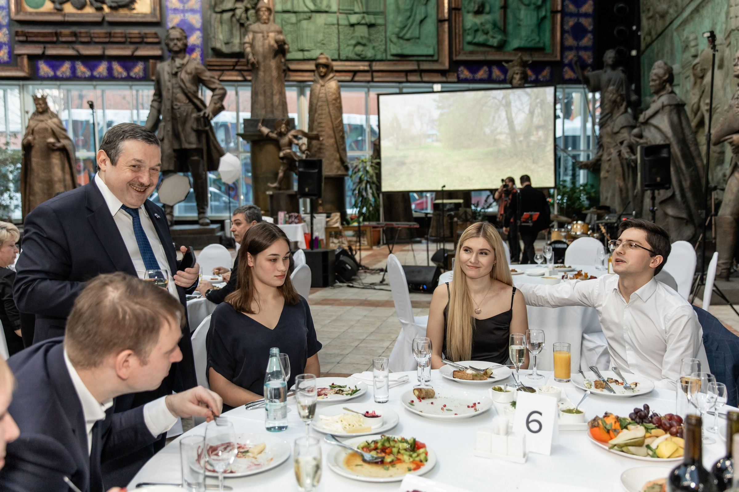 Юбилей 50 лет (Галерея искусств Зураба Церетели). Татьяна Чернышова свадебный фотограф Москва