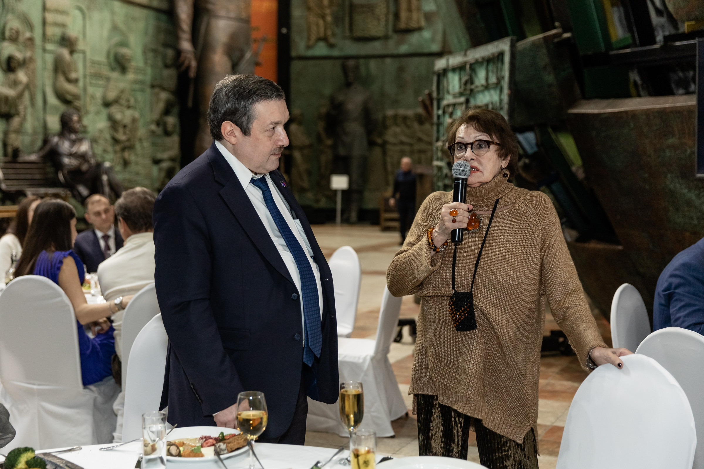 Юбилей 50 лет (Галерея искусств Зураба Церетели). Татьяна Чернышова свадебный фотограф Москва