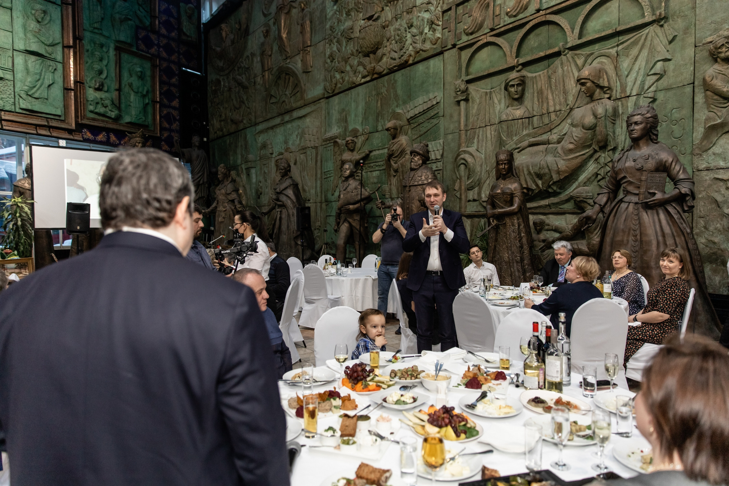 Юбилей 50 лет (Галерея искусств Зураба Церетели). Татьяна Чернышова свадебный фотограф Москва