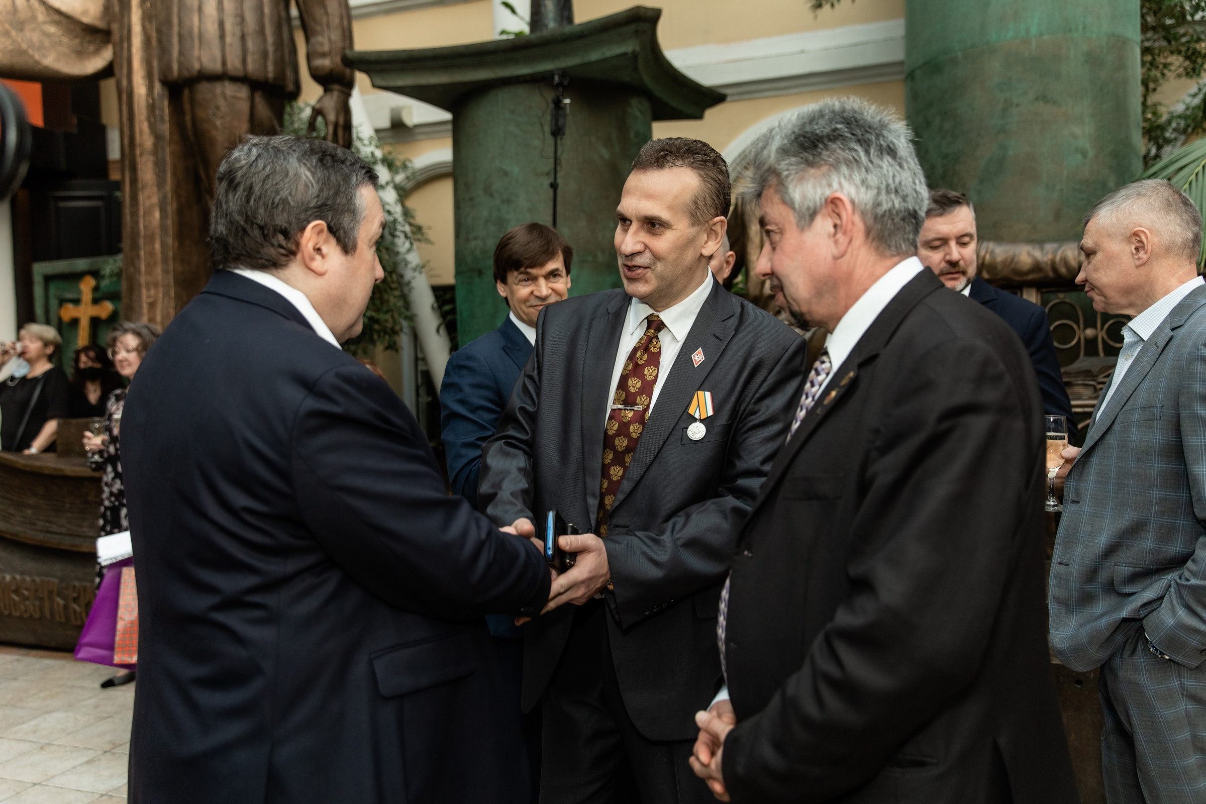 Юбилей 50 лет (Галерея искусств Зураба Церетели). Татьяна Чернышова свадебный фотограф Москва