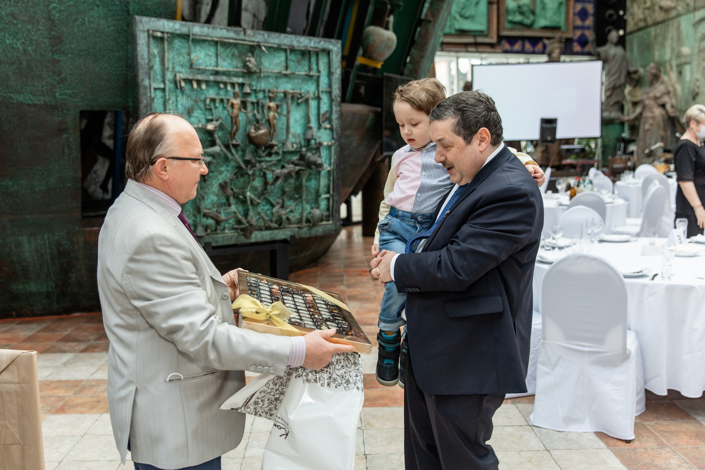 Юбилей 50 лет (Галерея искусств Зураба Церетели). Татьяна Чернышова свадебный фотограф Москва