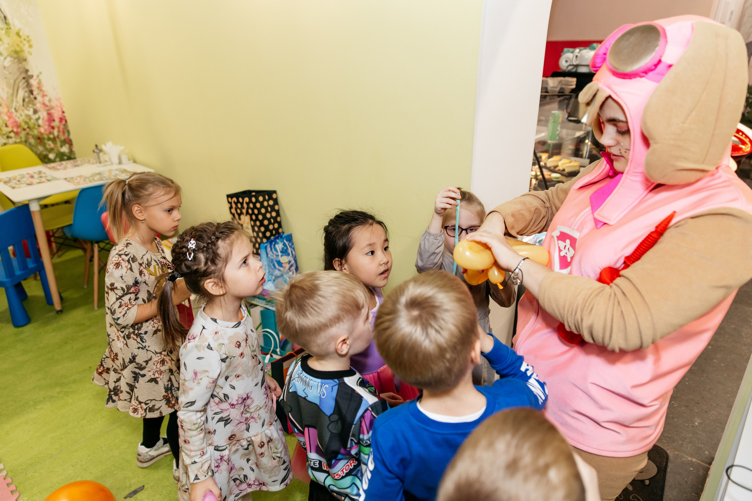 Ульяне 5 лет (детское кафе). Татьяна Чернышова свадебный фотограф Москва