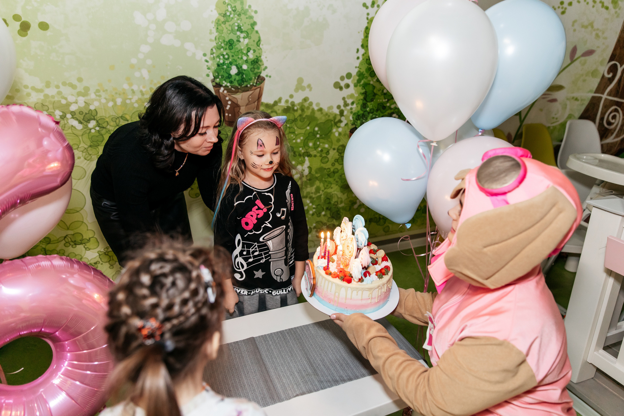 Ульяне 5 лет (детское кафе). Татьяна Чернышова свадебный фотограф Москва