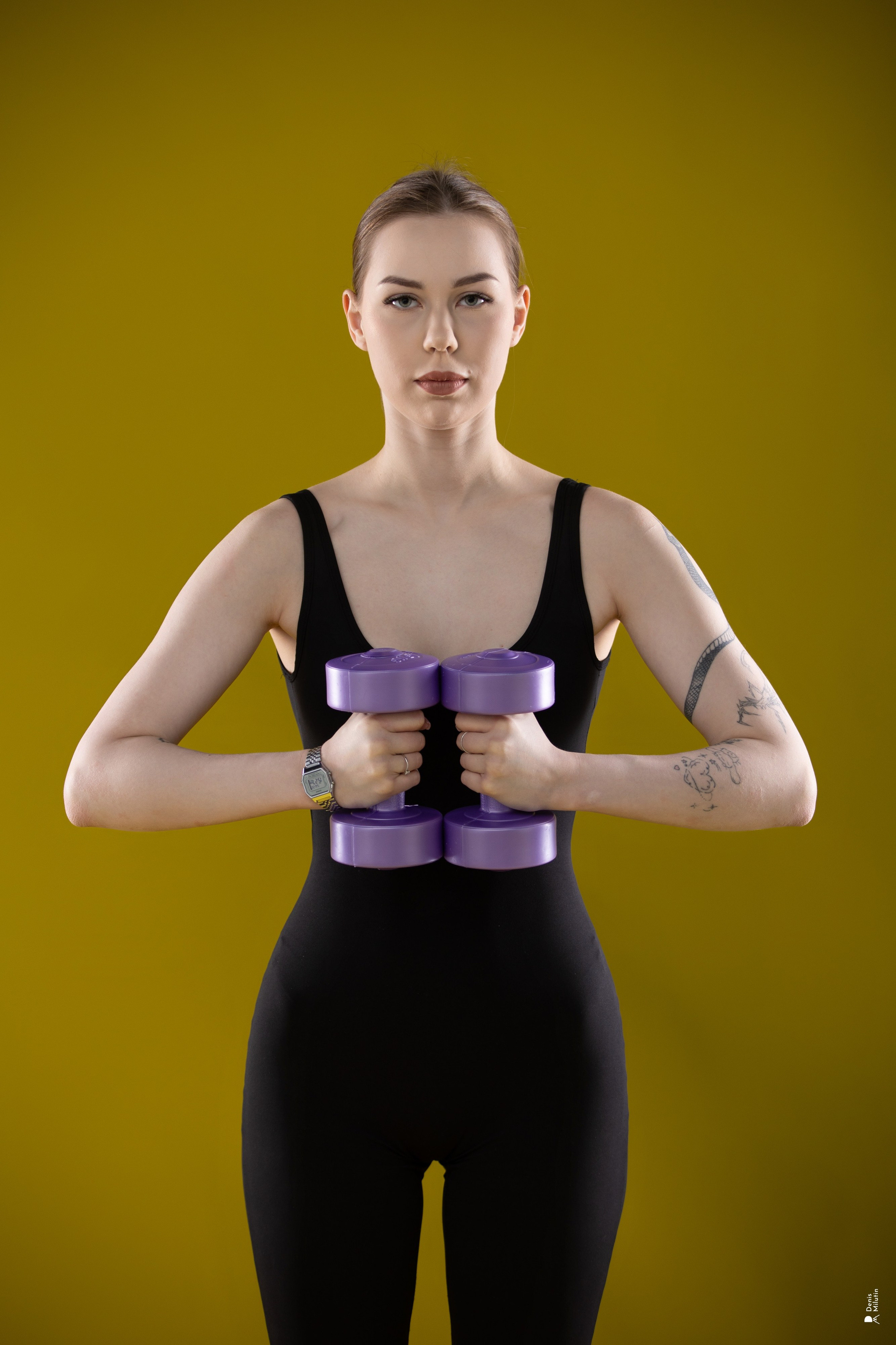 Ева в студии Уголь. Портретный фотограф Денис Милютин