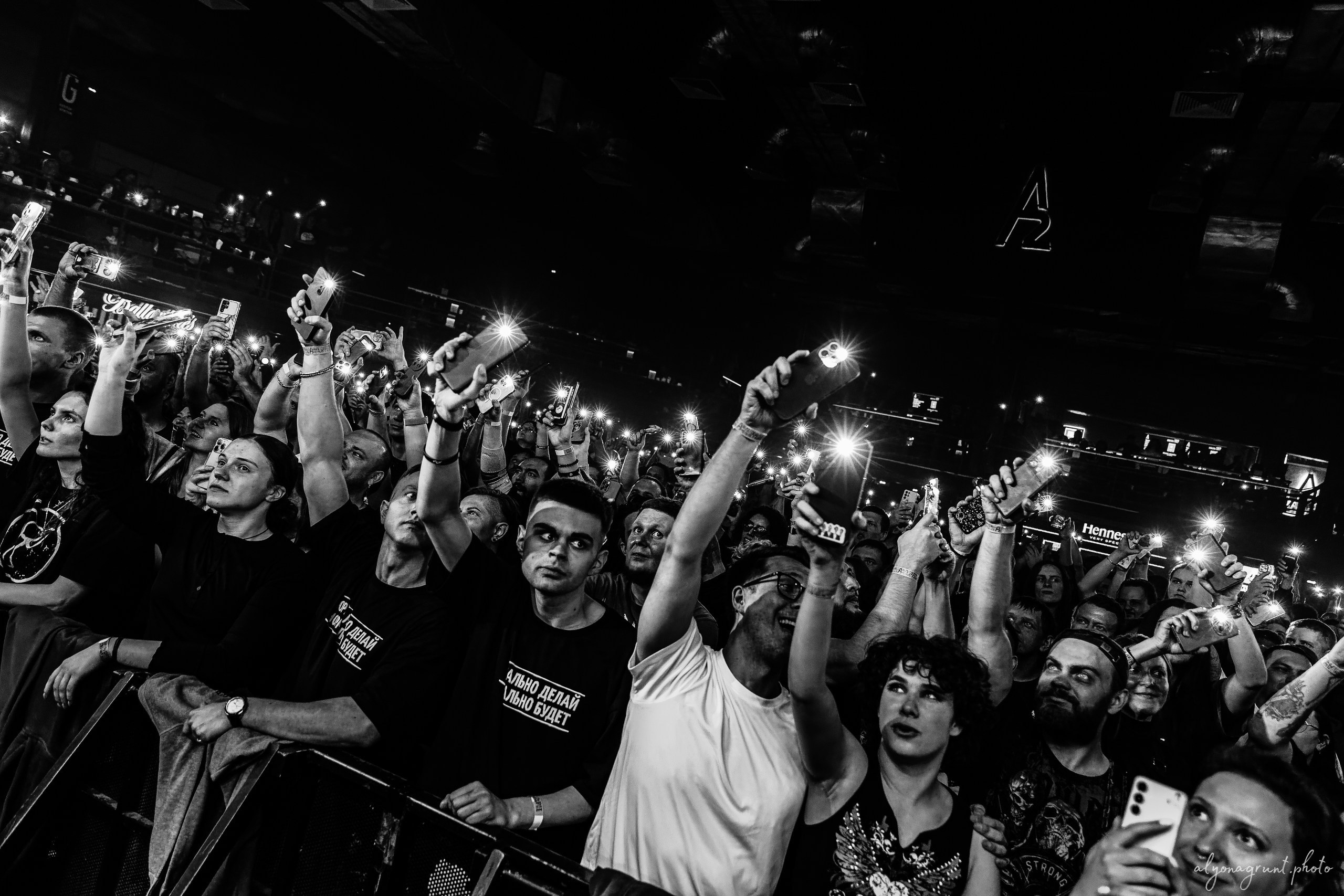 Пневмослон, фоторепортаж СПб, A2,17.10.2025. Алена Адрианова: фотограф в Санкт-Петербурге