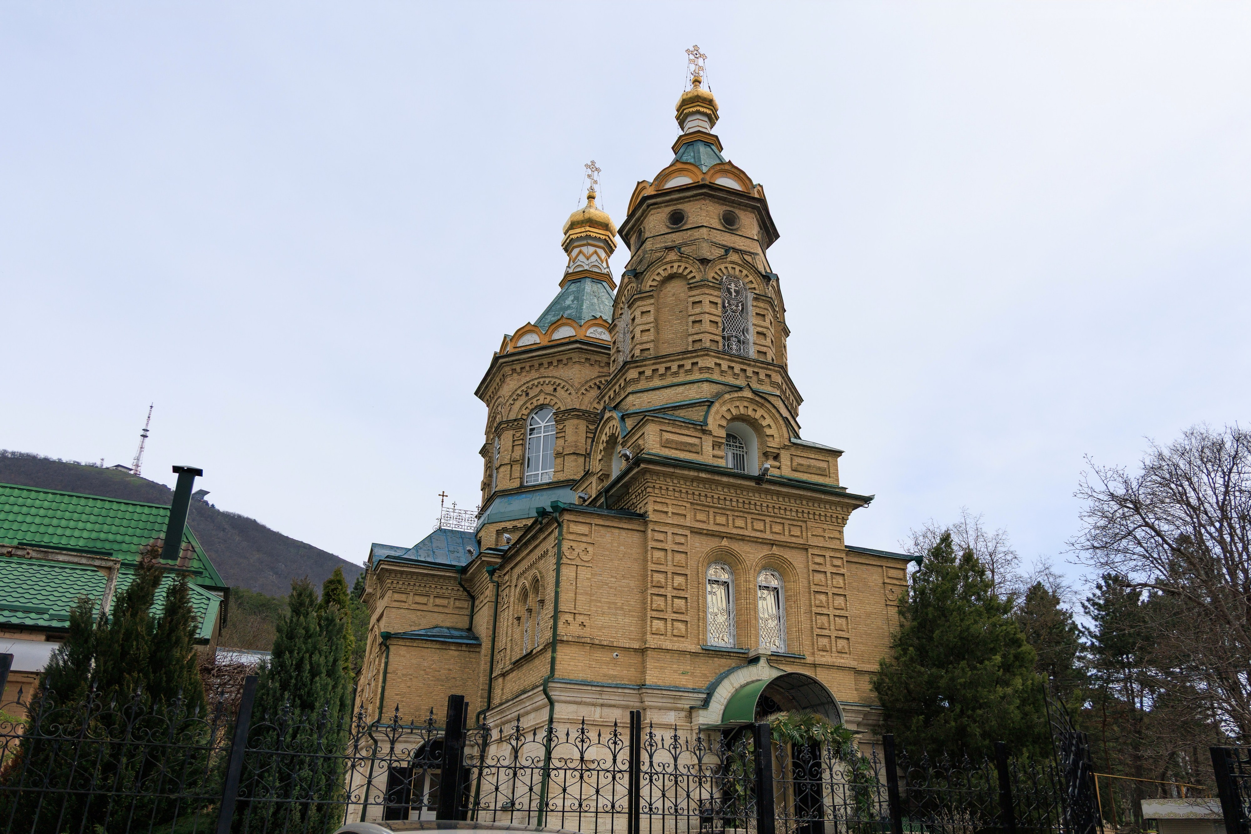 Фотосъёмка таинства крещения и крестин в городах Я фотограф снимающий венчания в городах Минеральные Воды, Пятигорск, Кисловодск, Ессентуки,. Репортажный и свадебный фотограф Пятигорск и КМВ