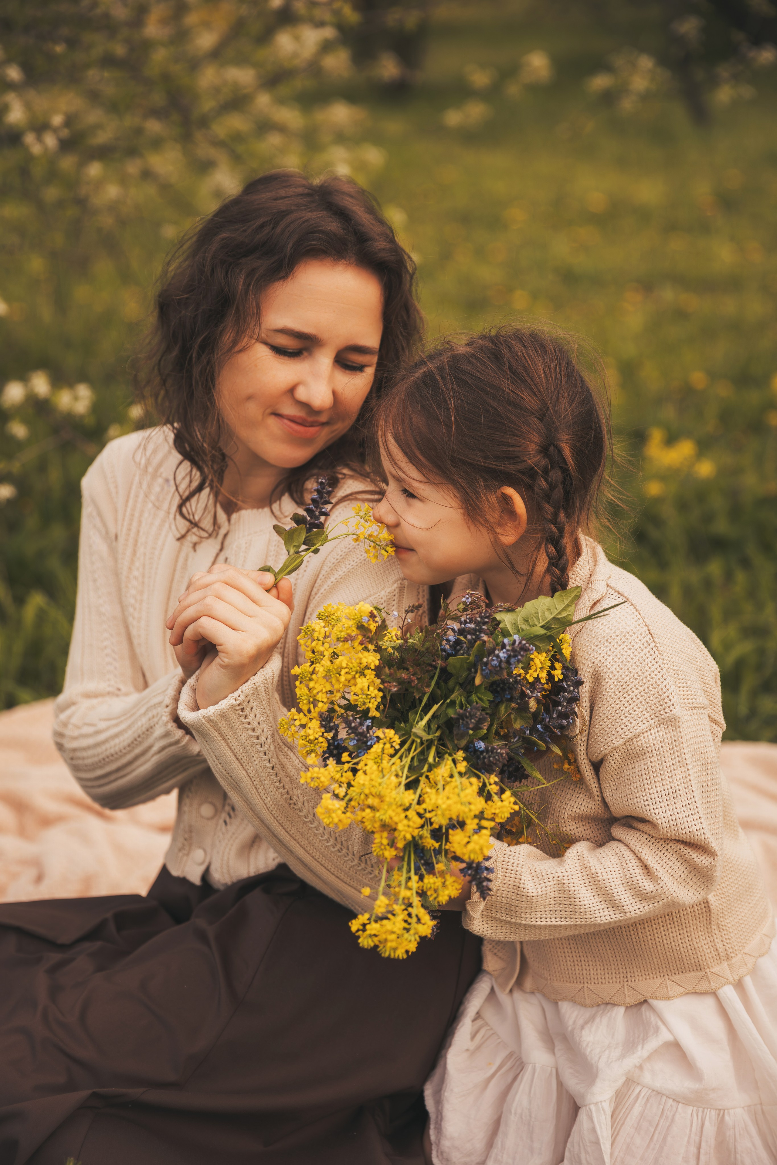 Фотосессия мамы с детьми в парке. Семейный и женский фотограф в Москве Надежда Воробьева