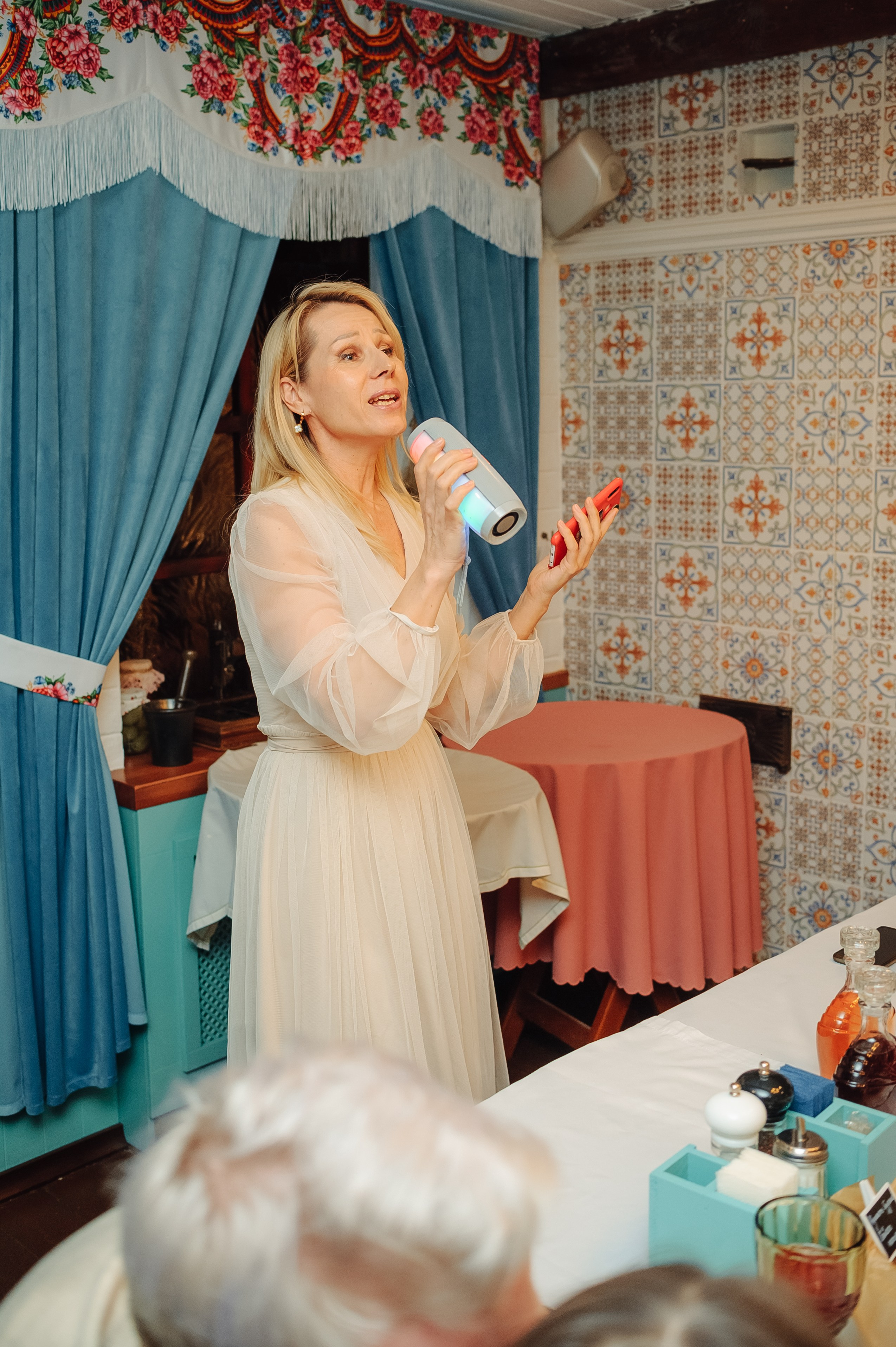 Тихий семейный праздник в ресторане Подкова. Свадебный фотограф в Екатеринбурге Артём Зайнетдинов