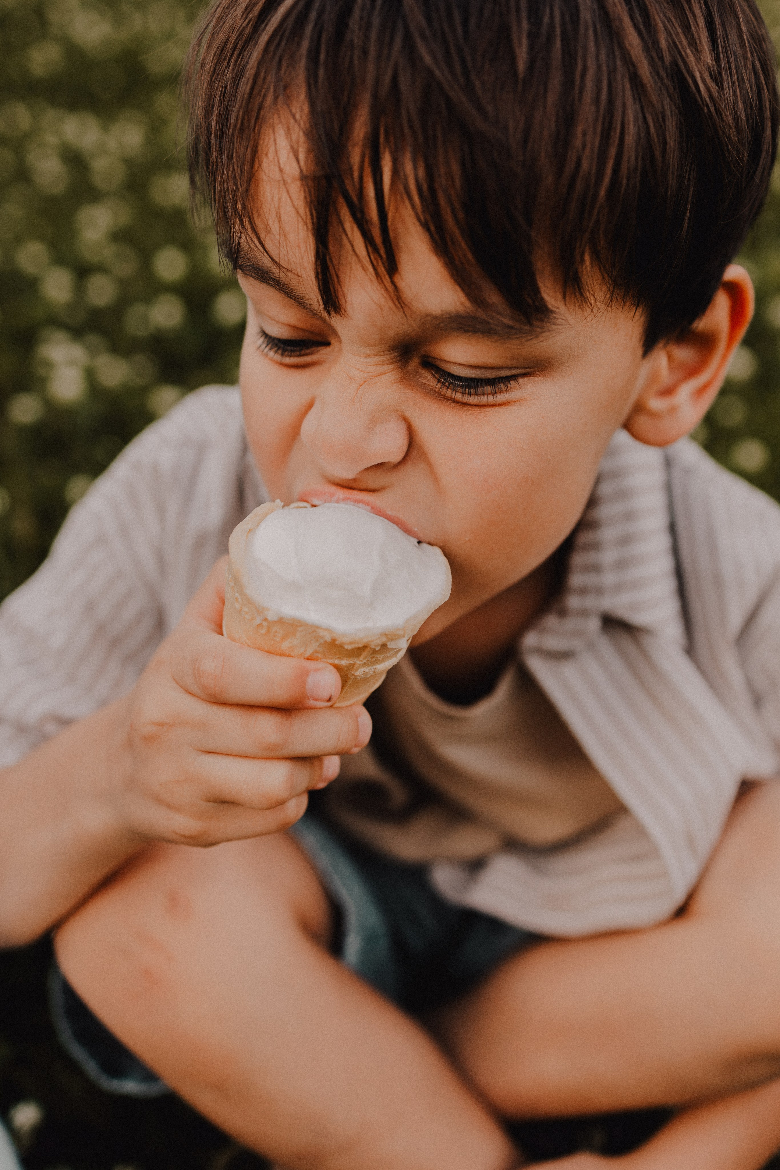На лужайке. Семейный фотограф Москва
