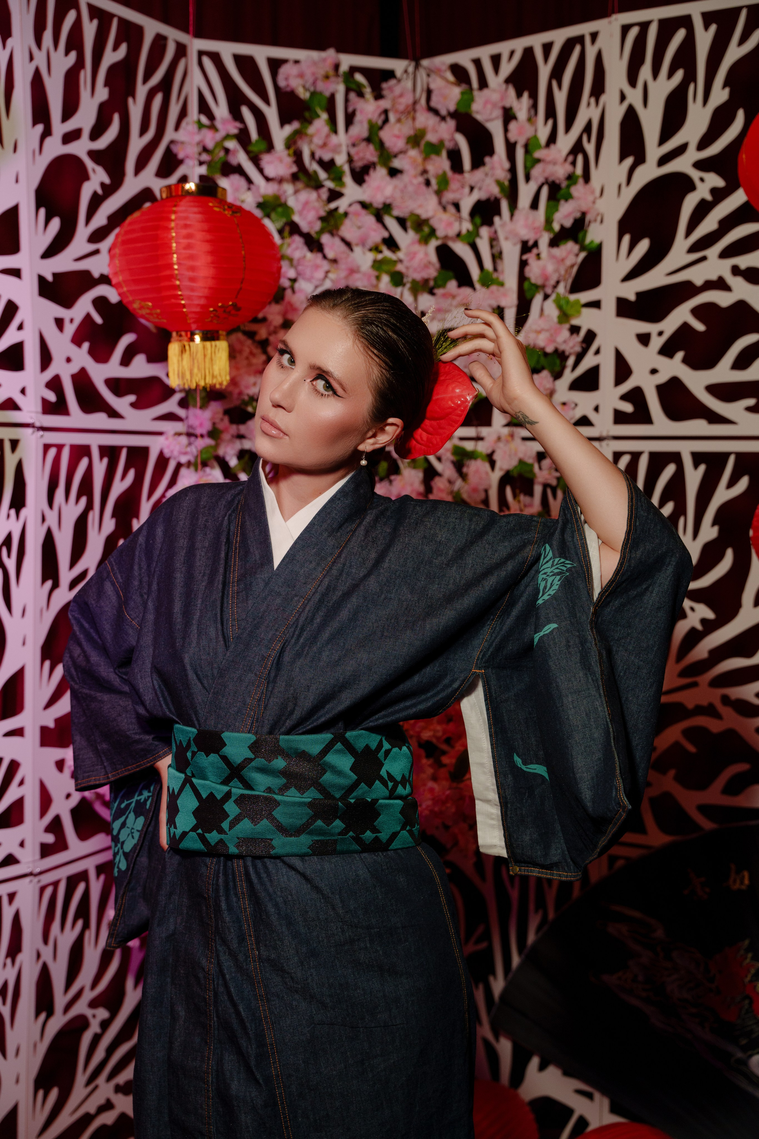 Репортажный фотограф на день рождения в ресторане KAI. Репортажный фотограф Москва Сергей Дружинин