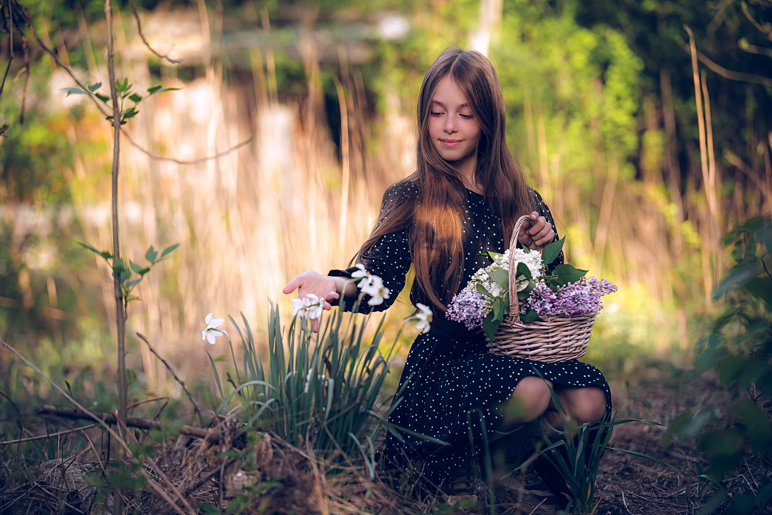 Анютка в сиреньке. Арт-фотограф Евгений Матвиенко
