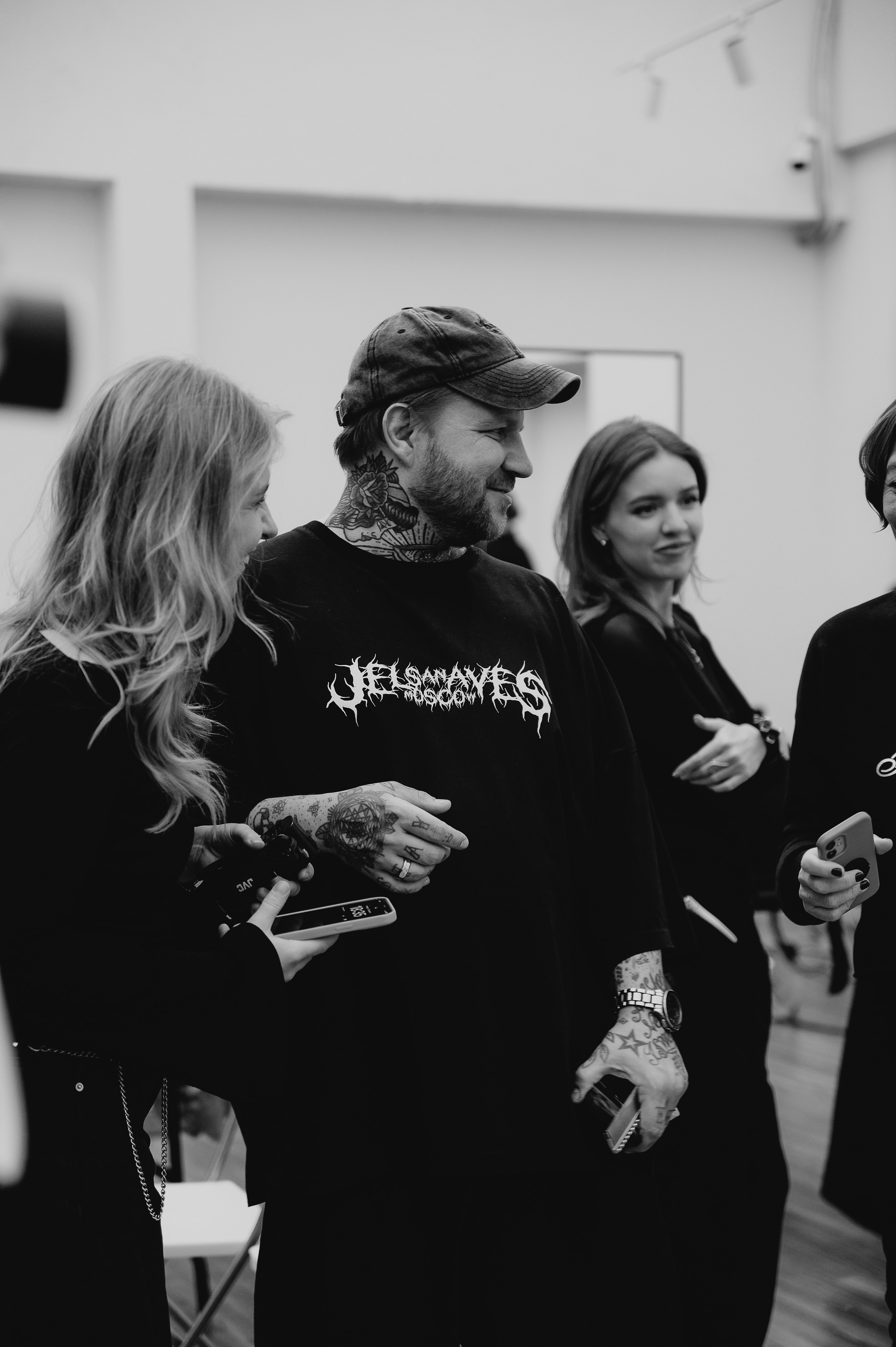 Бекстейдж показа «Новые Имена» собака.ru|ДЛТ. Портретный и репортажный фотограф в Санкт-Петербурге