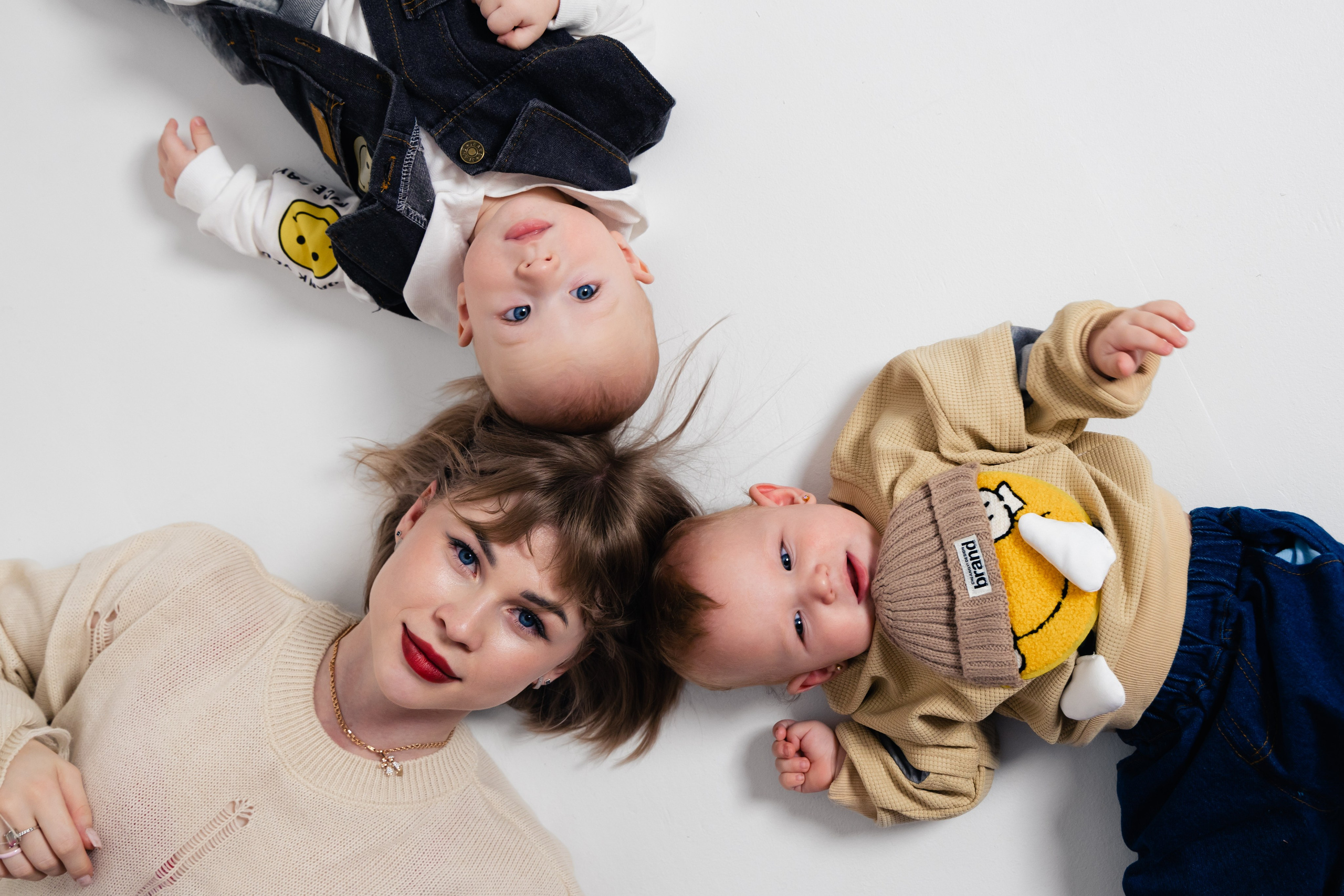 Алина & Тимур & Аделина. Фотограф / Видеограф Братск Юлий Дежин