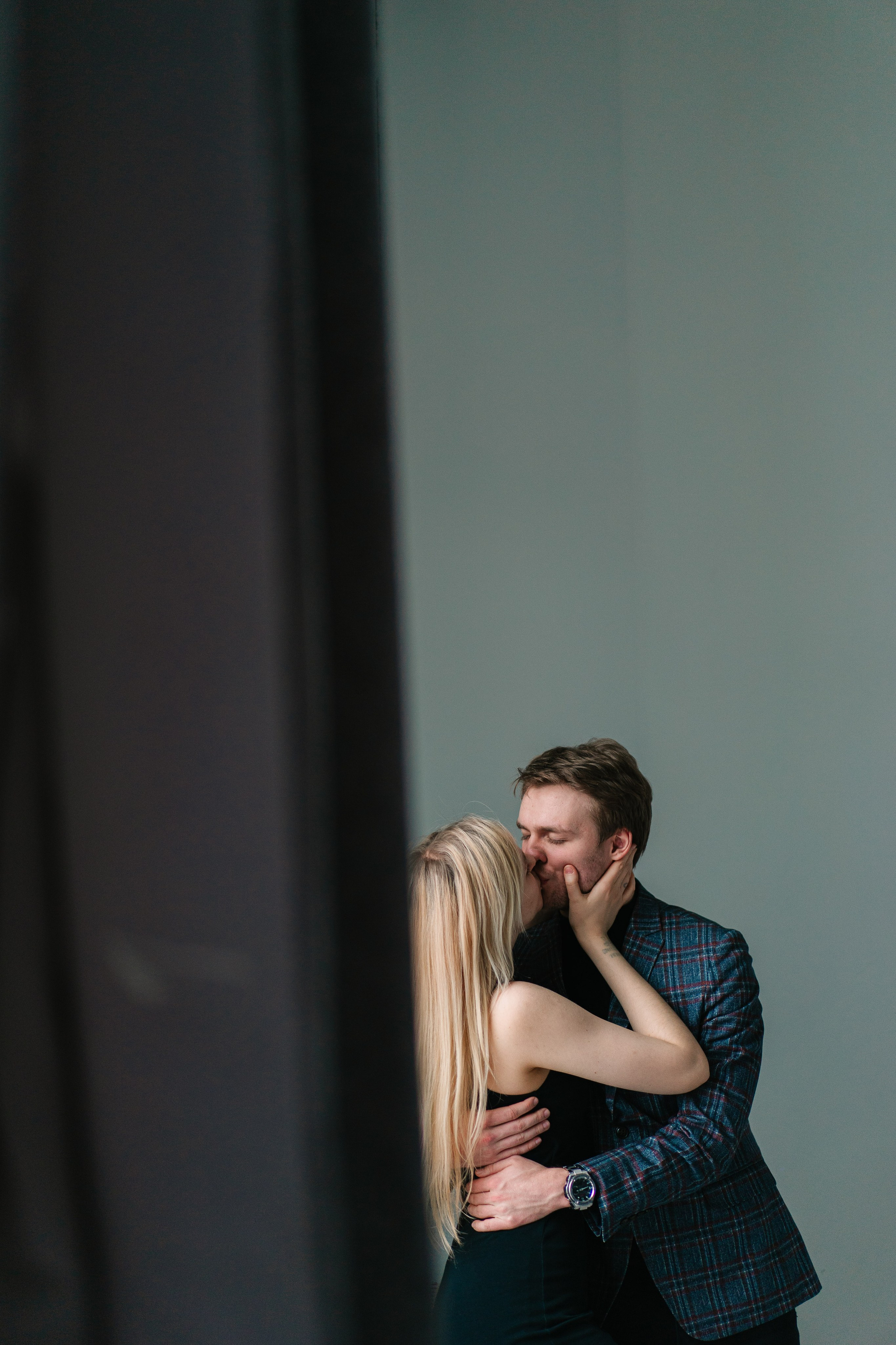 Фотосессия для двоих в студии Москва, Лавстори в студии Москва