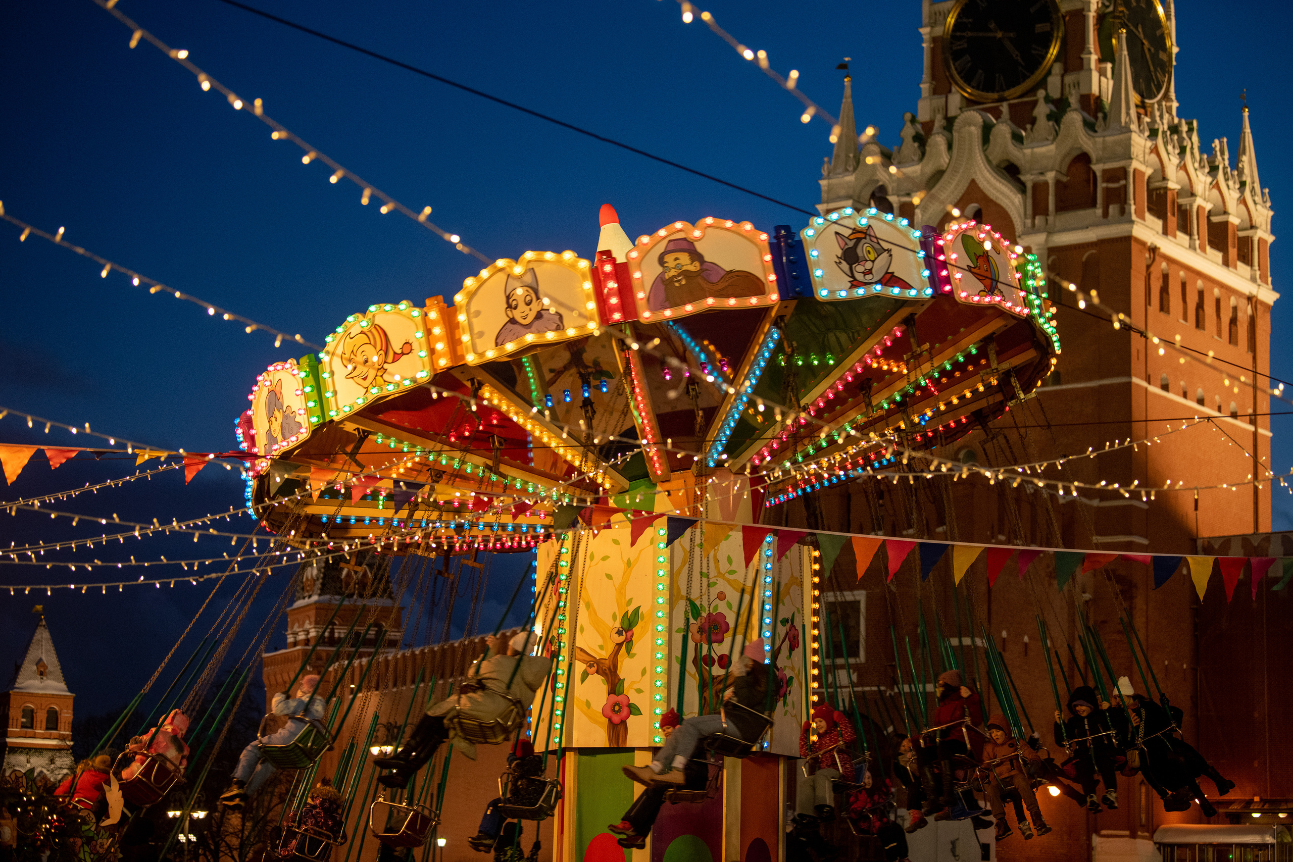 ГУМ каток 2022. Создание обучающих видеороликов Puponin Production