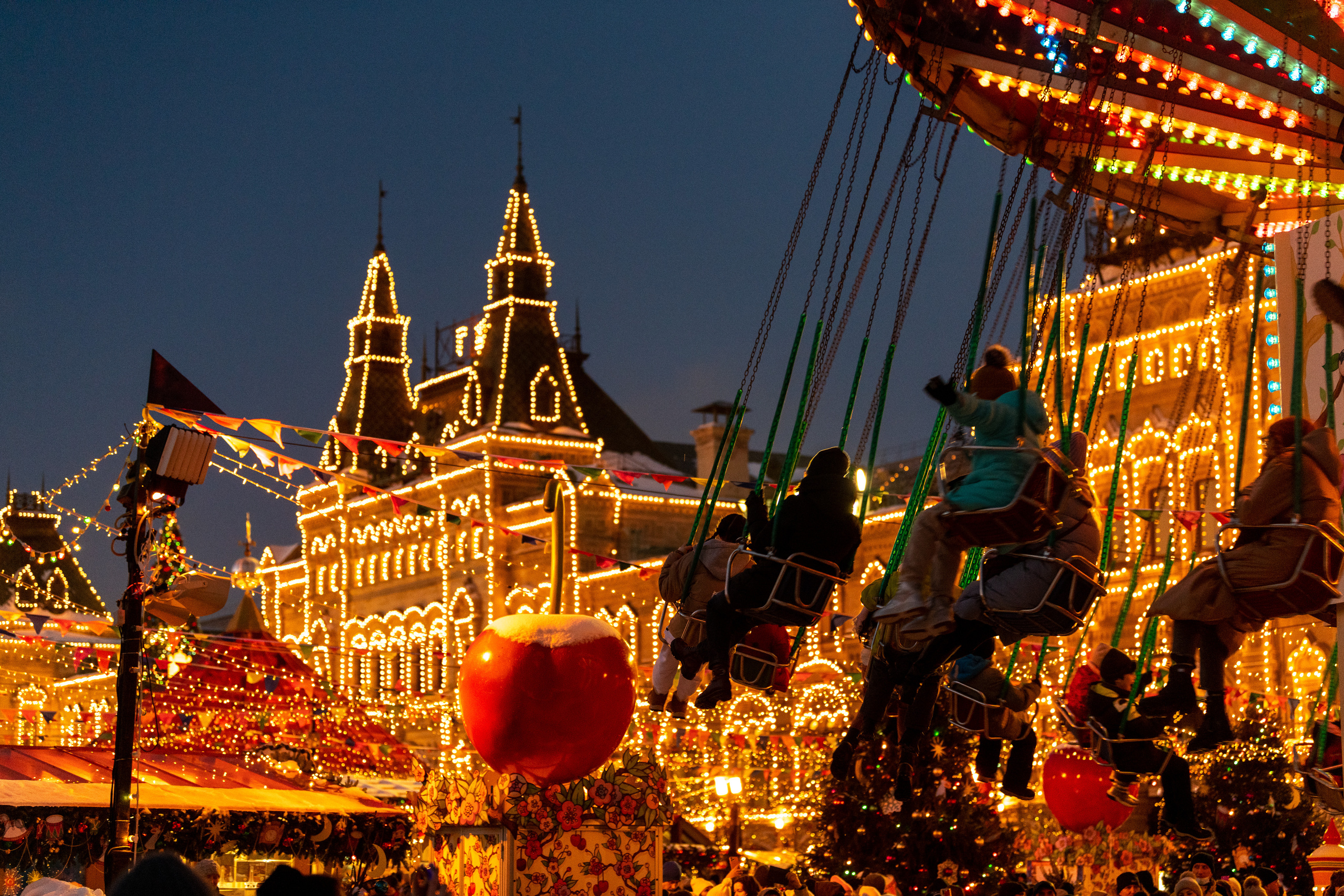 ГУМ каток 2022. Создание обучающих видеороликов Puponin Production