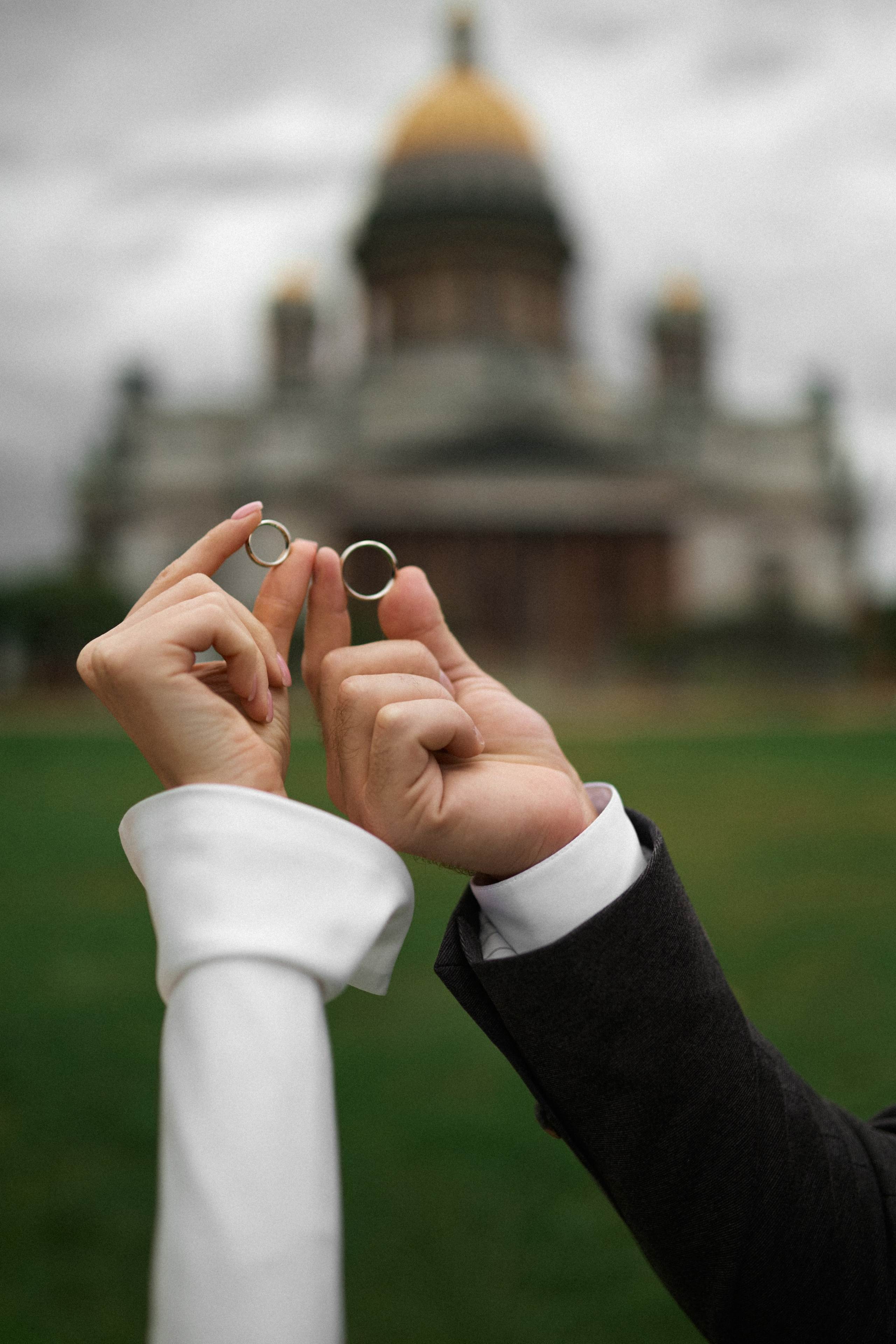 Свадьба в Питере на катере. Сестры Карабаза. Фотографы и ретушеры в Москве и Санкт-Петербурге
