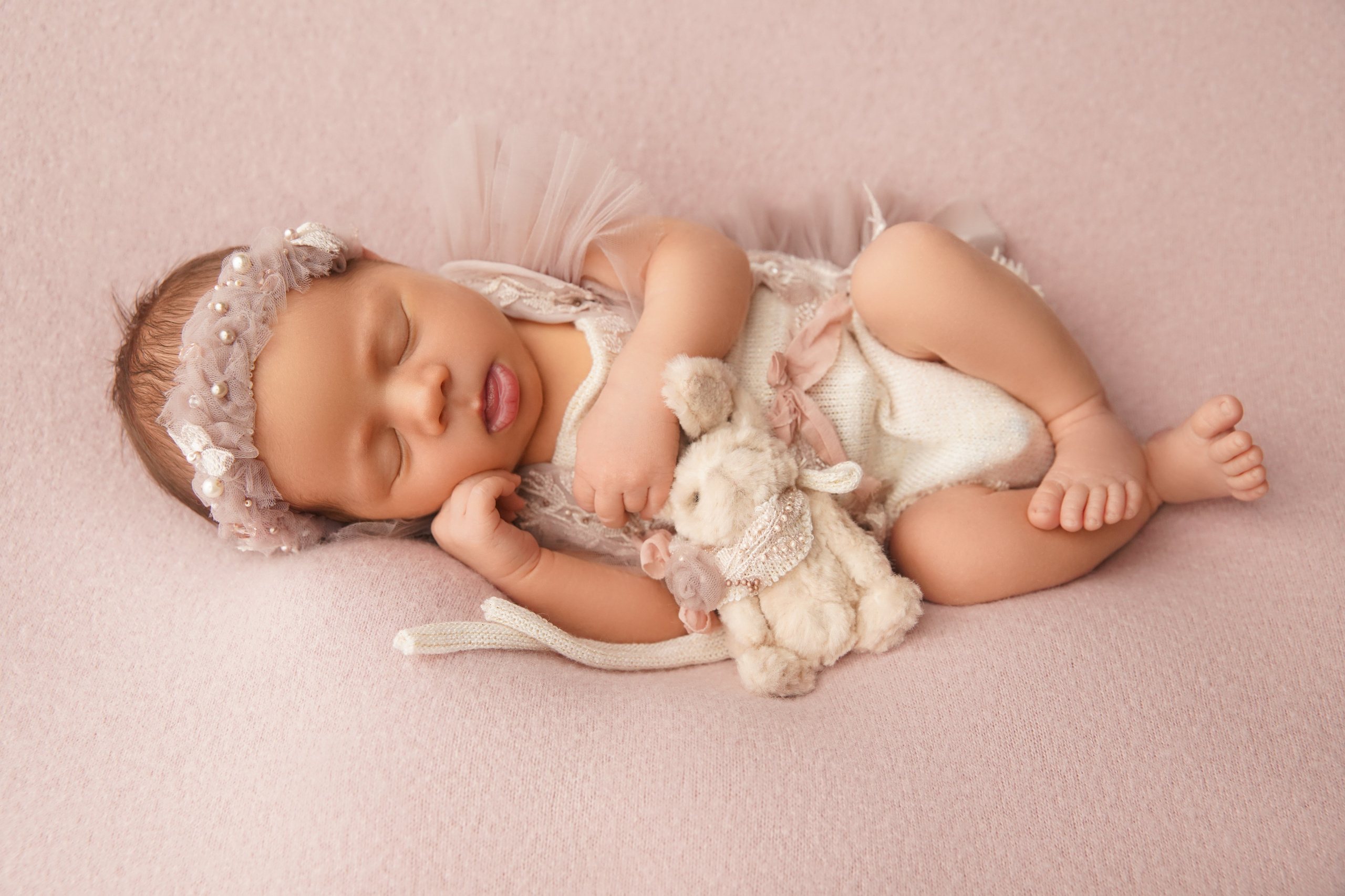 Девочки. Фотограф новорожденных. Семейный и детский фотограф в городе Сургуте