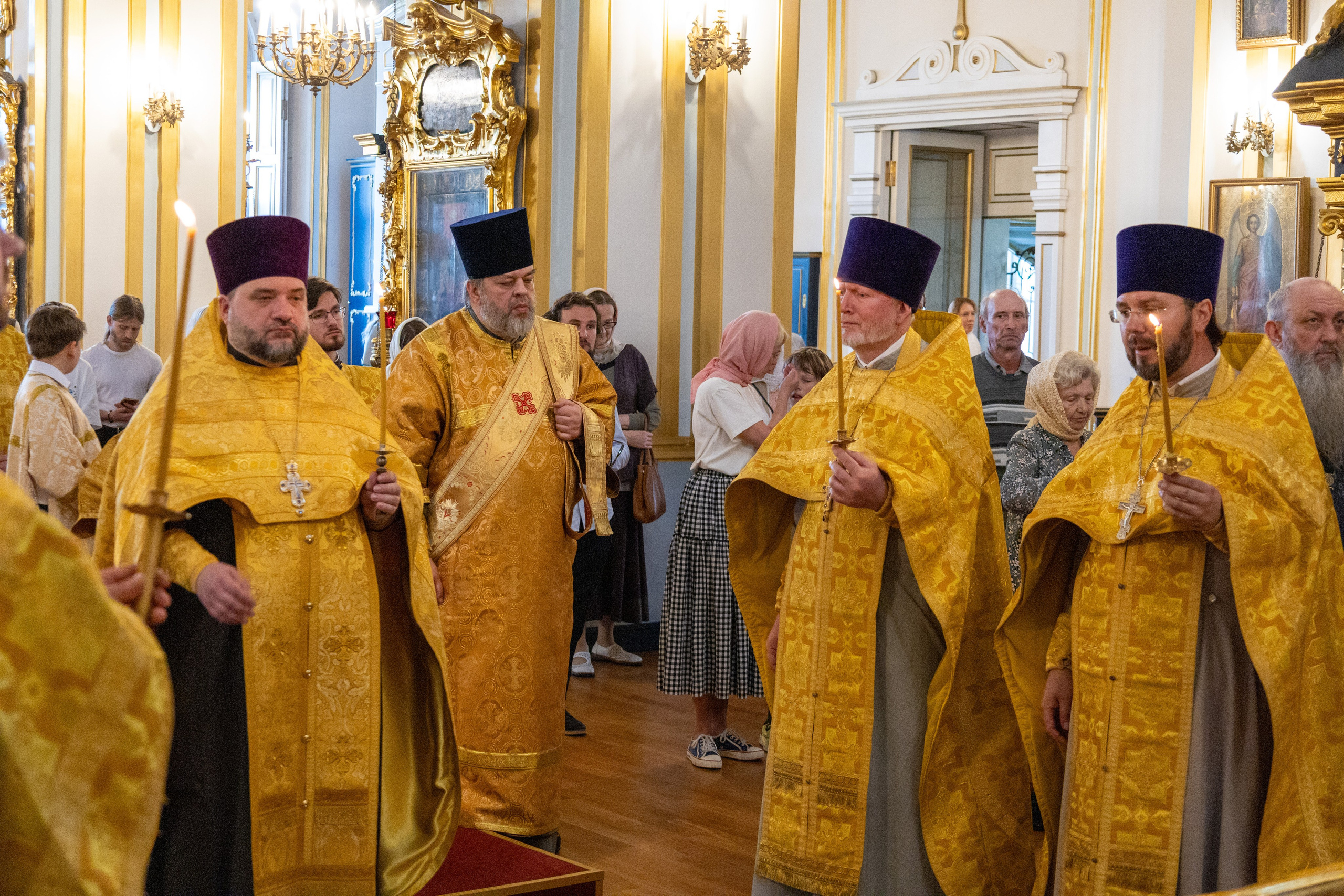 СЛАВНЫХ И ВСЕХВАЛЬНЫХ ПЕРВОВЕРХОВНЫХ АПОСТОЛОВ ПЕТРА И ПАВЛА. НИКОЛО-БОГОЯВЛЕНСКИЙ МОРСКОЙ СОБОР