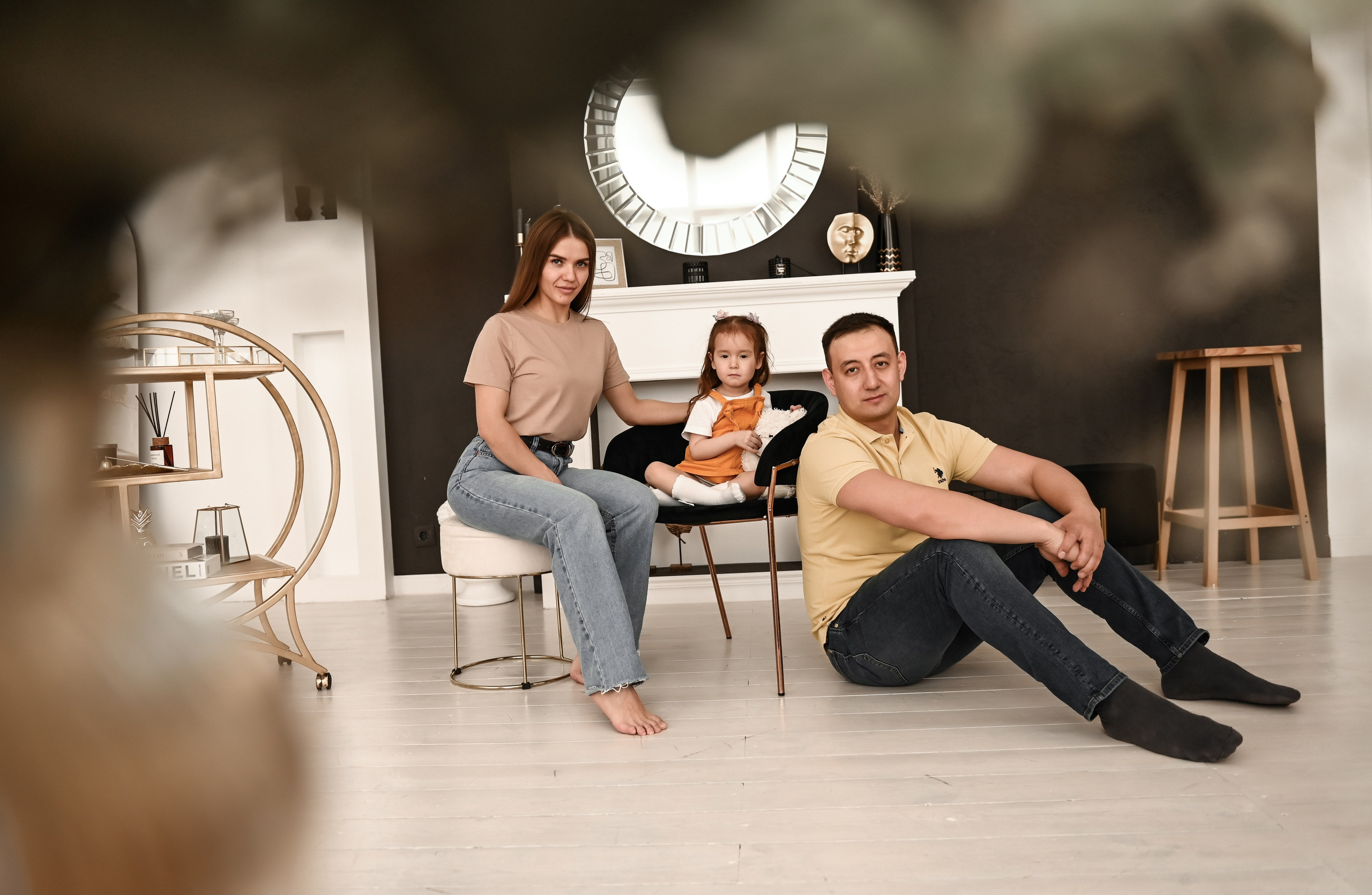 Семейная студийная  фотосессия 2. Свадебный, семейный, детский, контент фотограф в Омске Максим Ильин