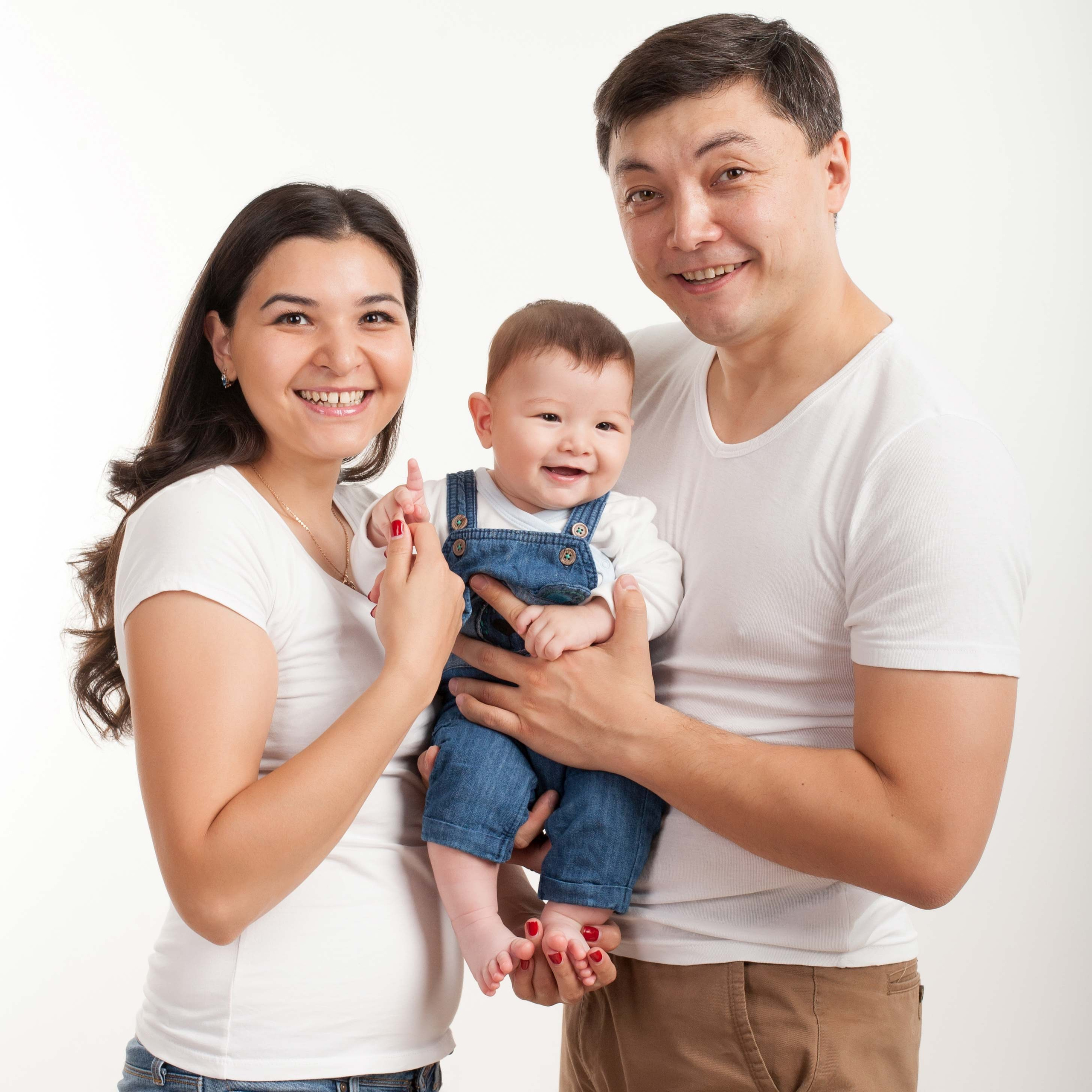 Семейная фотосессия. Фотостудия Алматы. Фотосъемка Алматы. Фотосессия Алматы. Фотокурсы. Обучение фотографии. Аренда студии