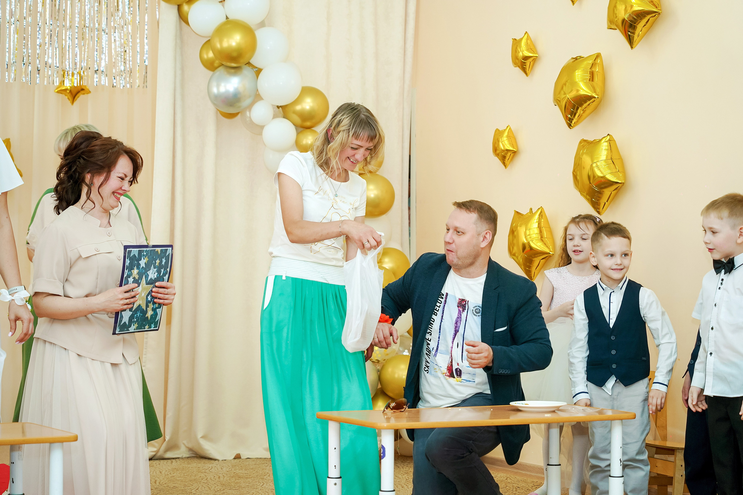 Фотосъемка видеосъёмка фотограф видеооператор новогодних утренников  в. Фотограф, видеооператор Нина Коршунова