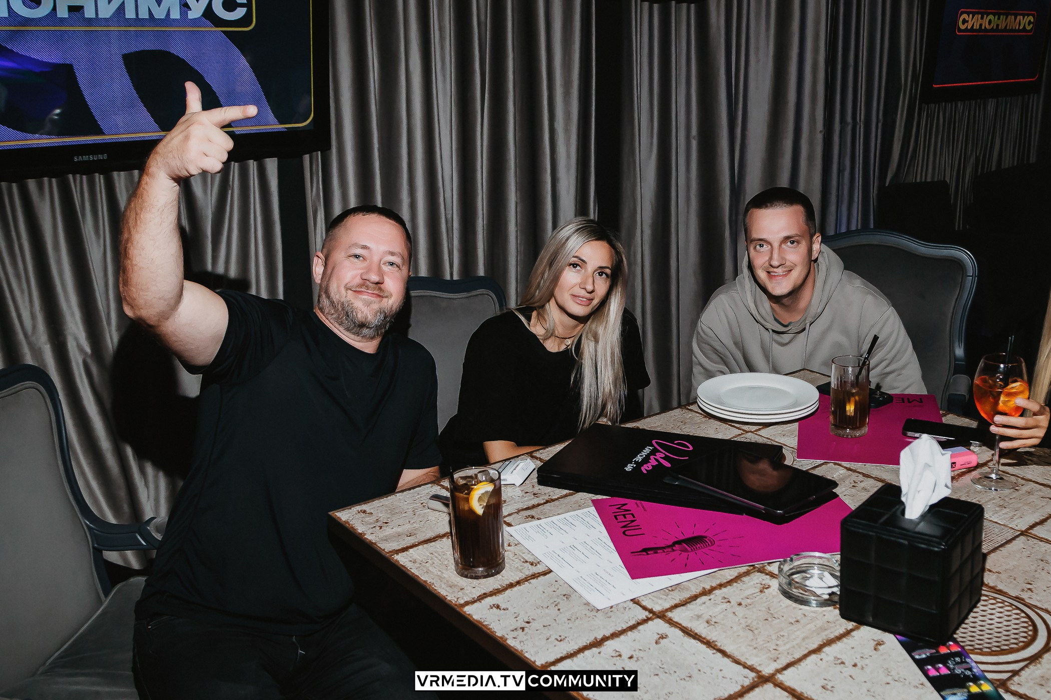 Открытие нового сезона в караоке-баре «Volna»