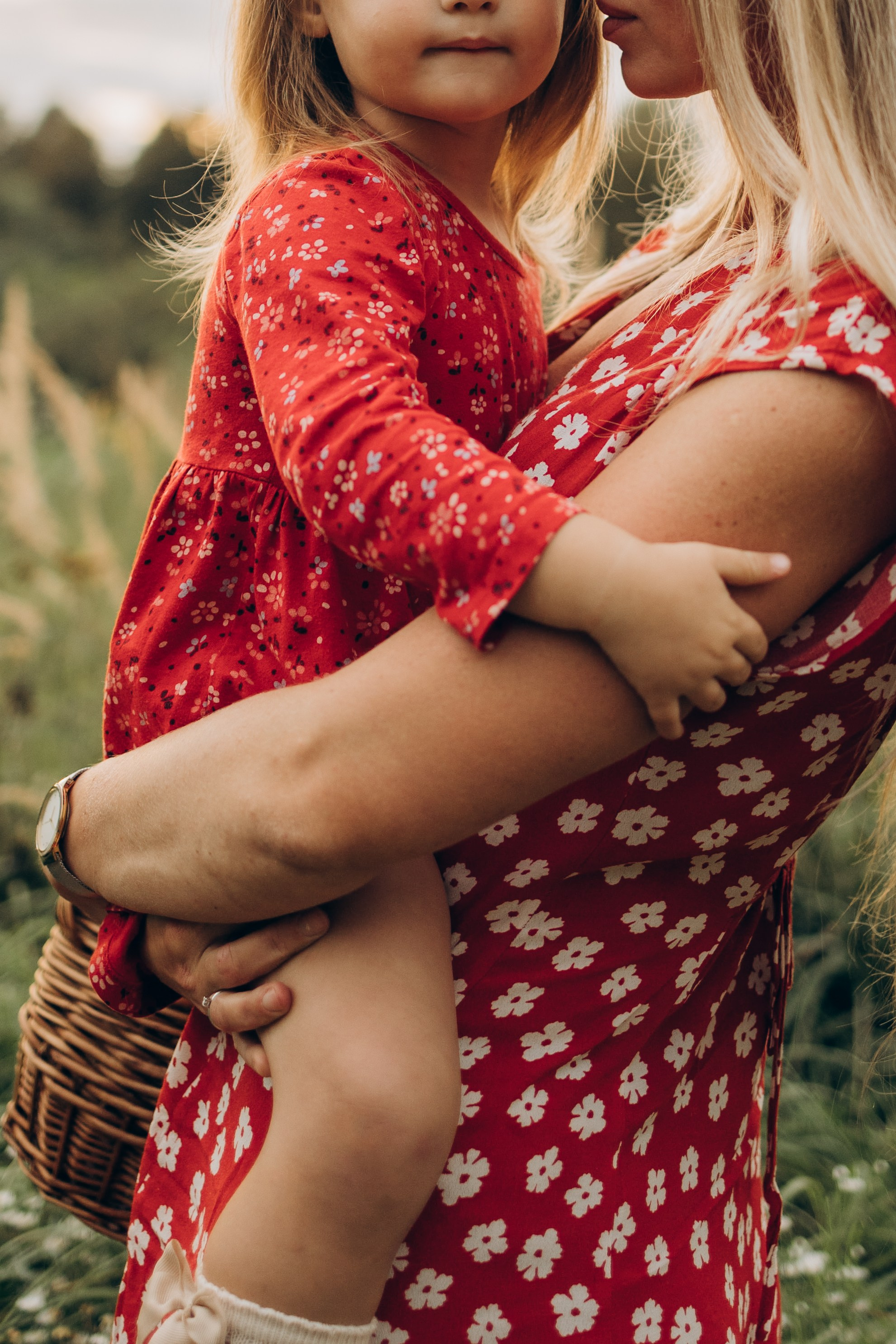 Мама и дочка (5.09.2025) г. Жуков (Калужская обл.). Надежда Стар семейный и церковный фотограф в Жукове и Калужской области