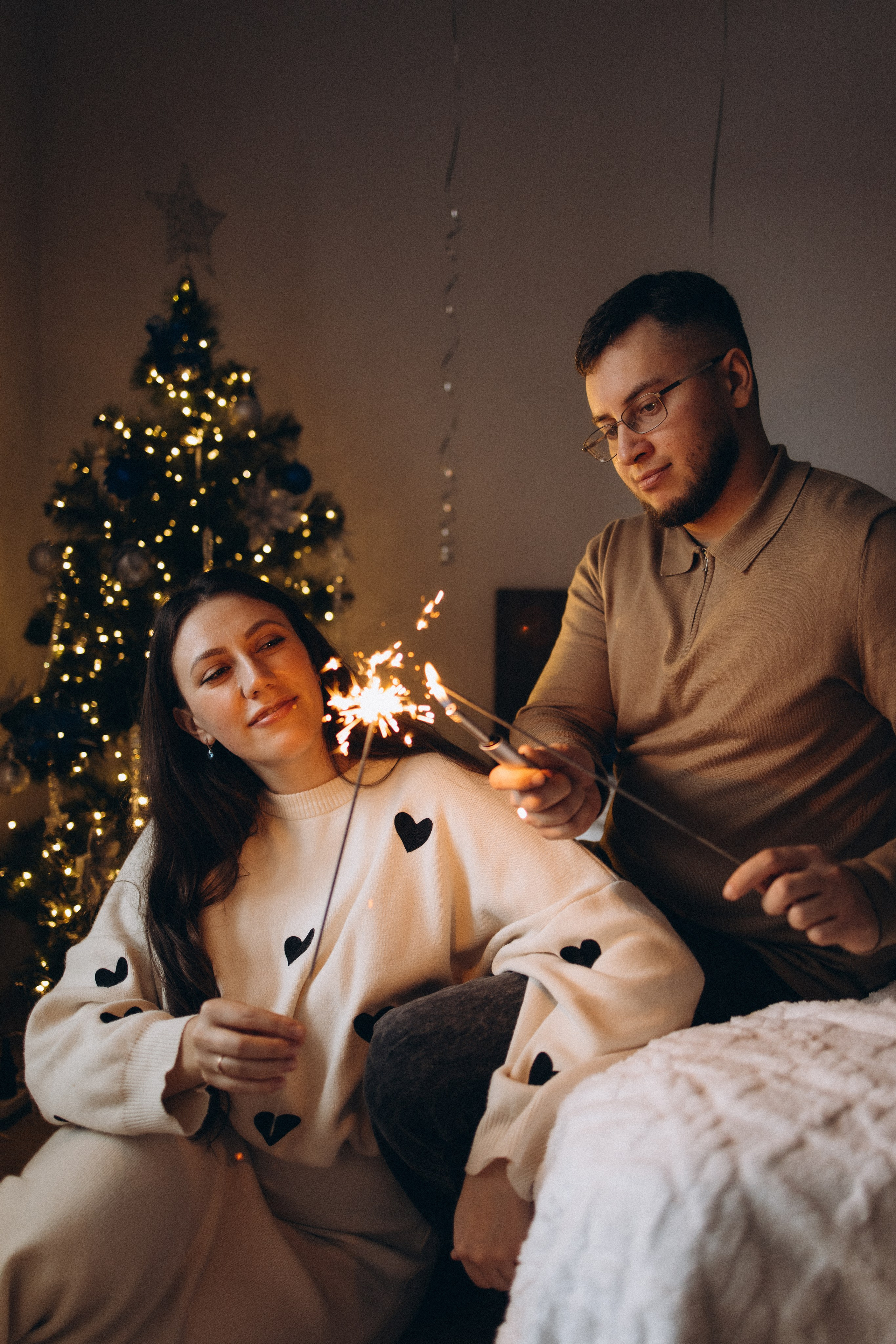 Новогодняя домашняя семейная фотосъемка (21.12.2024)г.Жуков (Калужская обл.). Надежда Стар семейный и церковный фотограф в Жукове и Калужской области