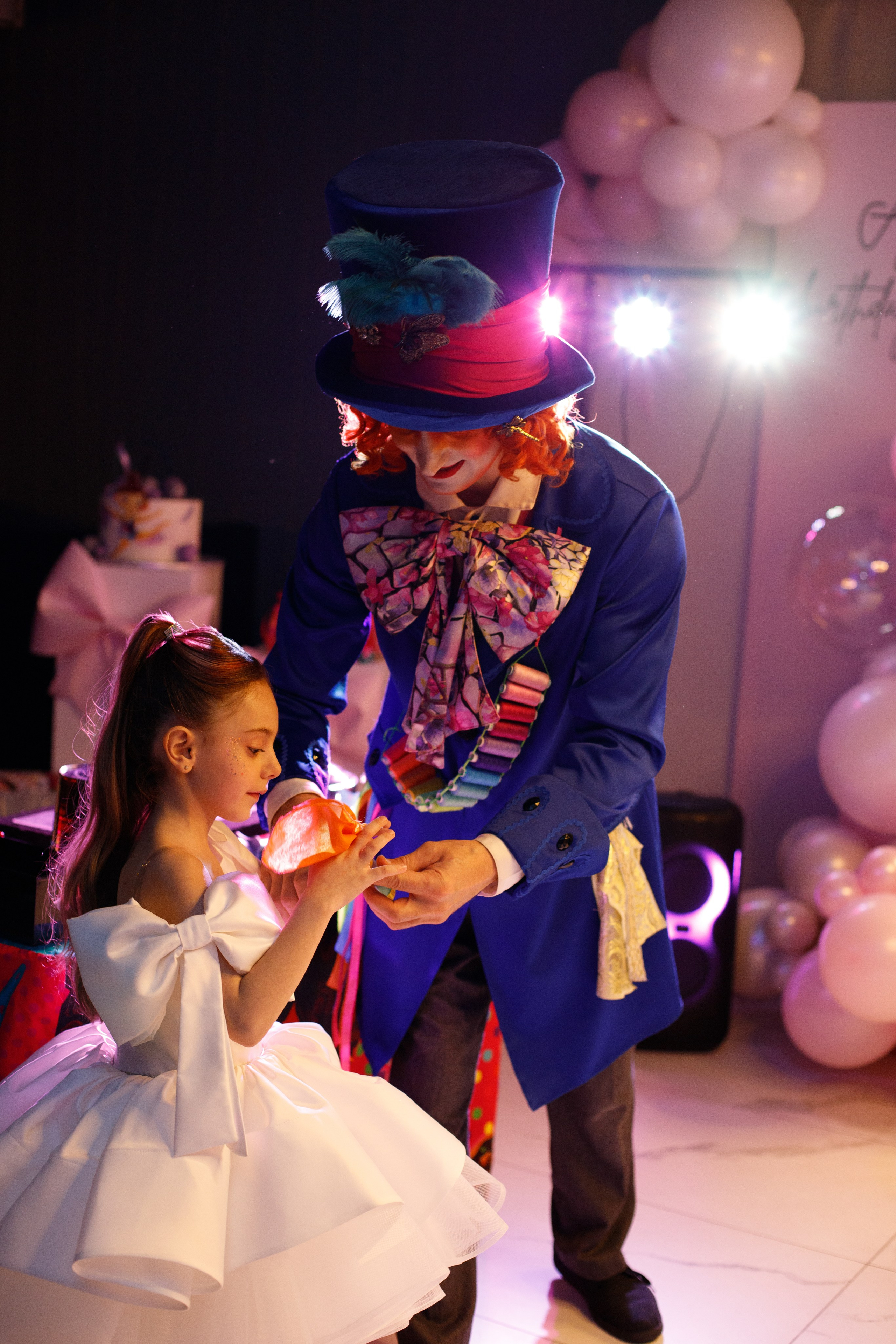 ASIA'S BIRTHDAY PARTY. Photokarish