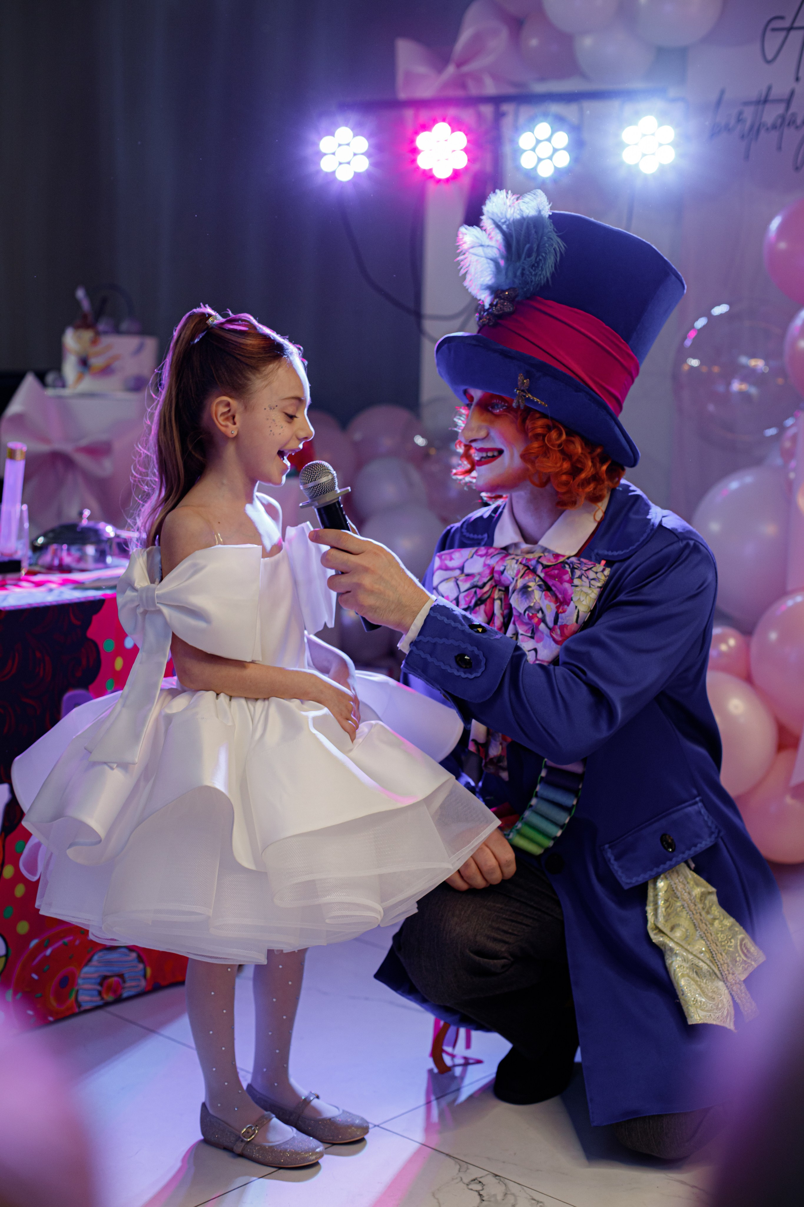 ASIA'S BIRTHDAY PARTY. Photokarish