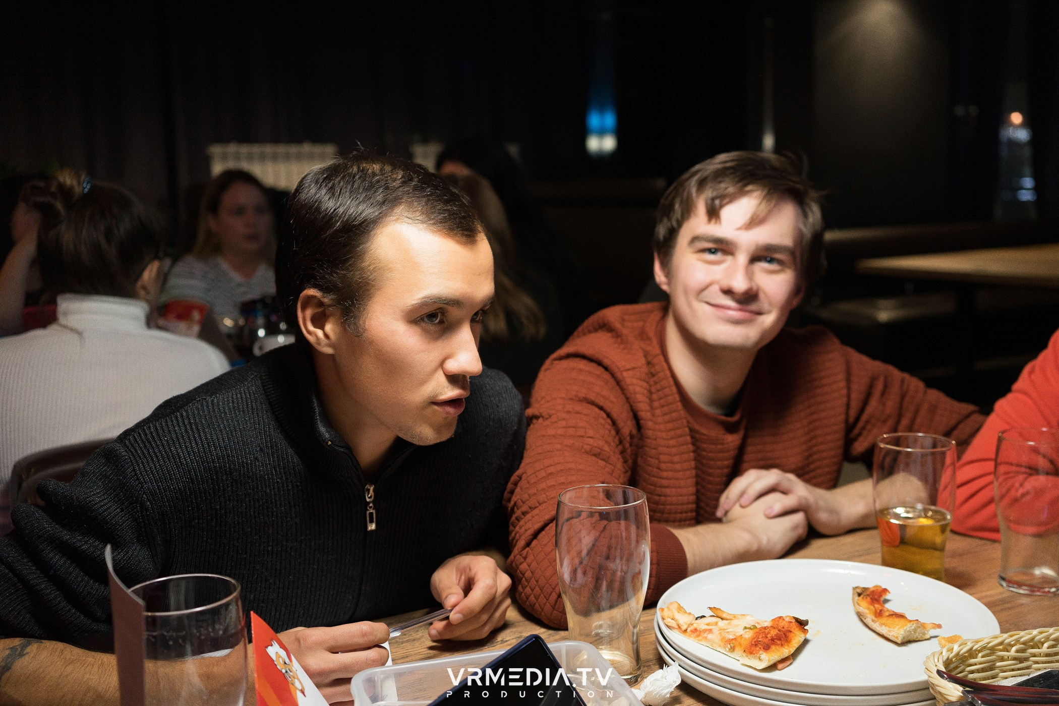 Эйнштейн Party в баре «Друзья»