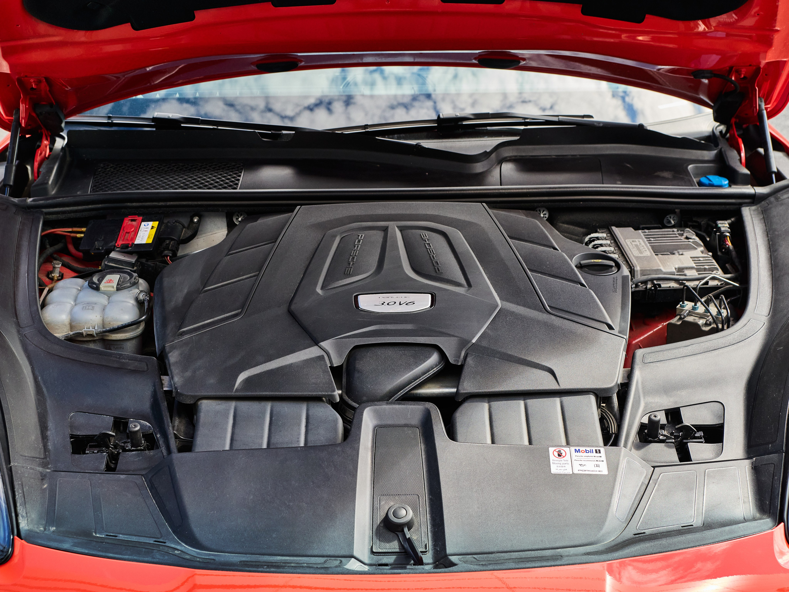 Porsche Cayenne. IDeAI studio