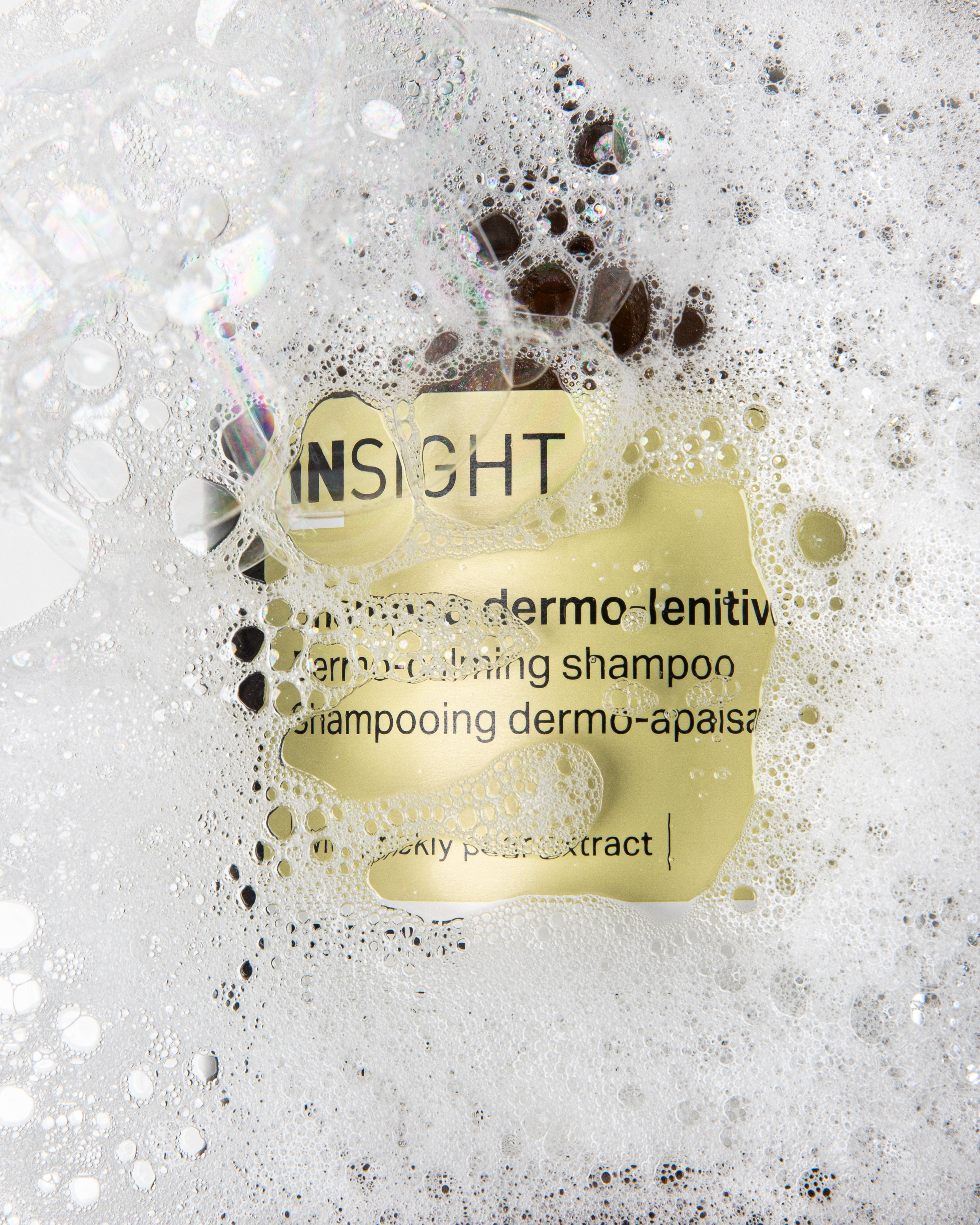 Предметные кадры для брендов, товары, косметика, уходовые продукты, декоративка, волосы. Рекламный фотограф Ксения Вершинина | Москва