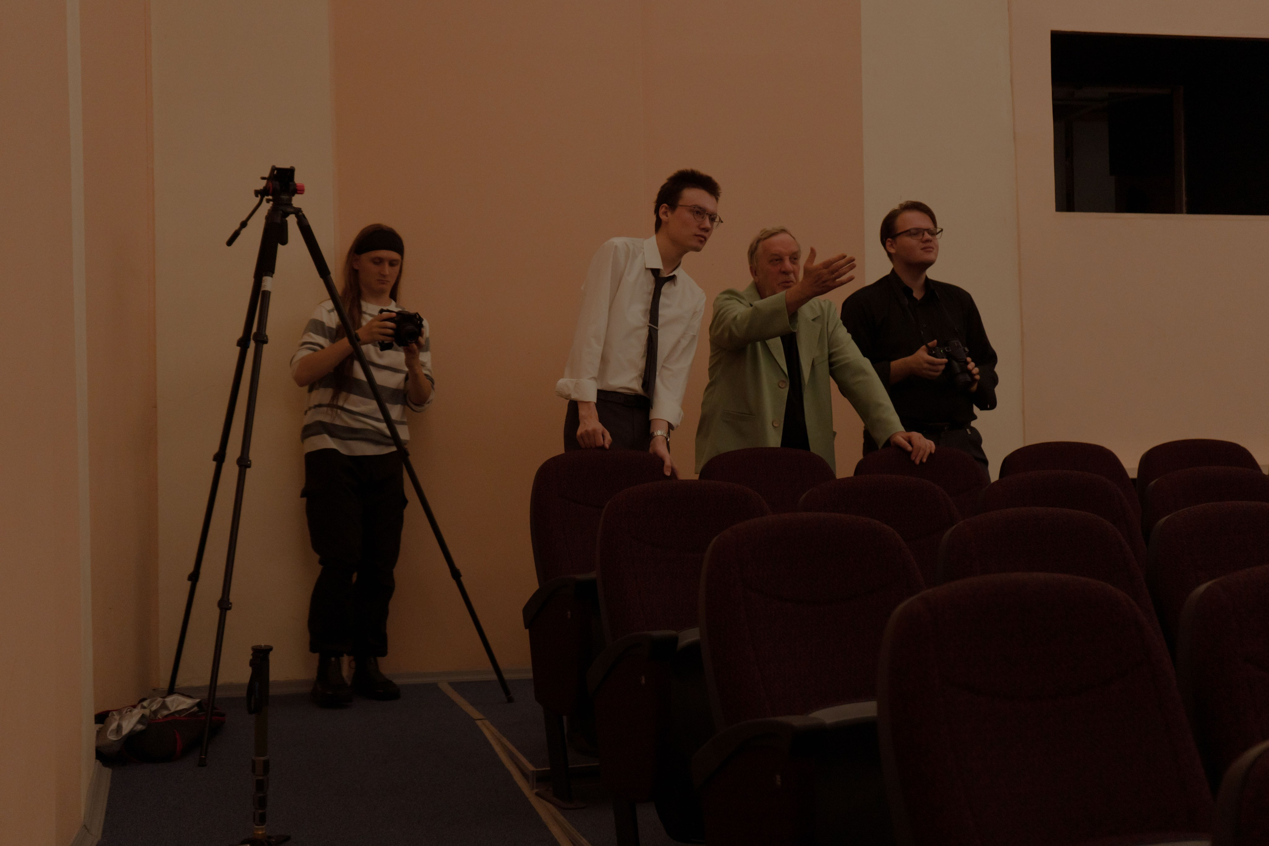 Премьера фильма «На стыке жанров». Юля Мурашова портретный и документальный фотограф