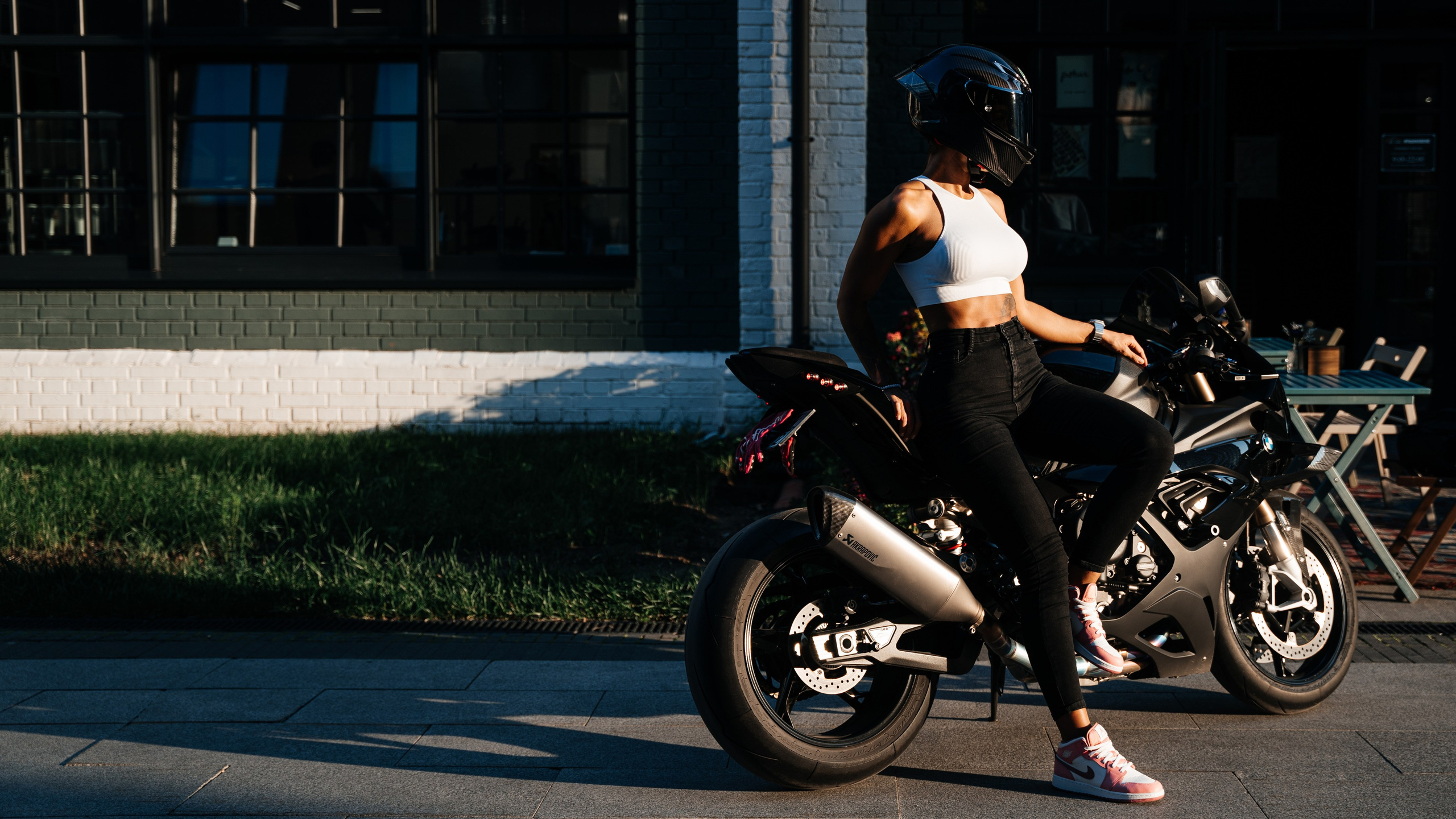 BMW на закате. Фотограф Москва Артур Горвард