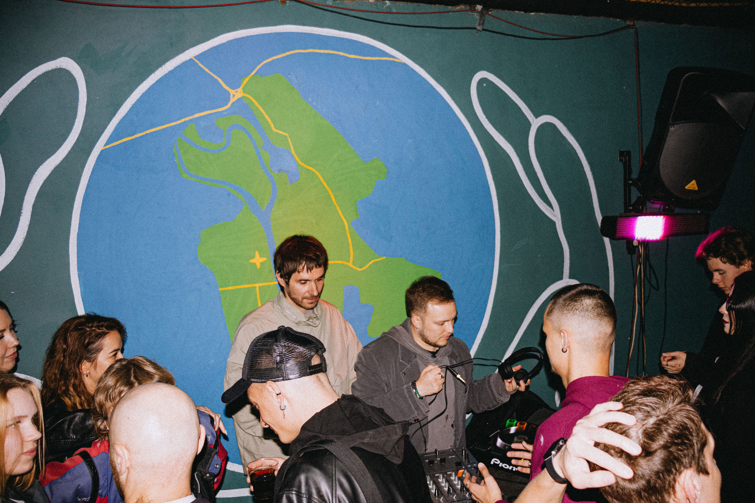 Тусовки. Фотограф Егор Огородов