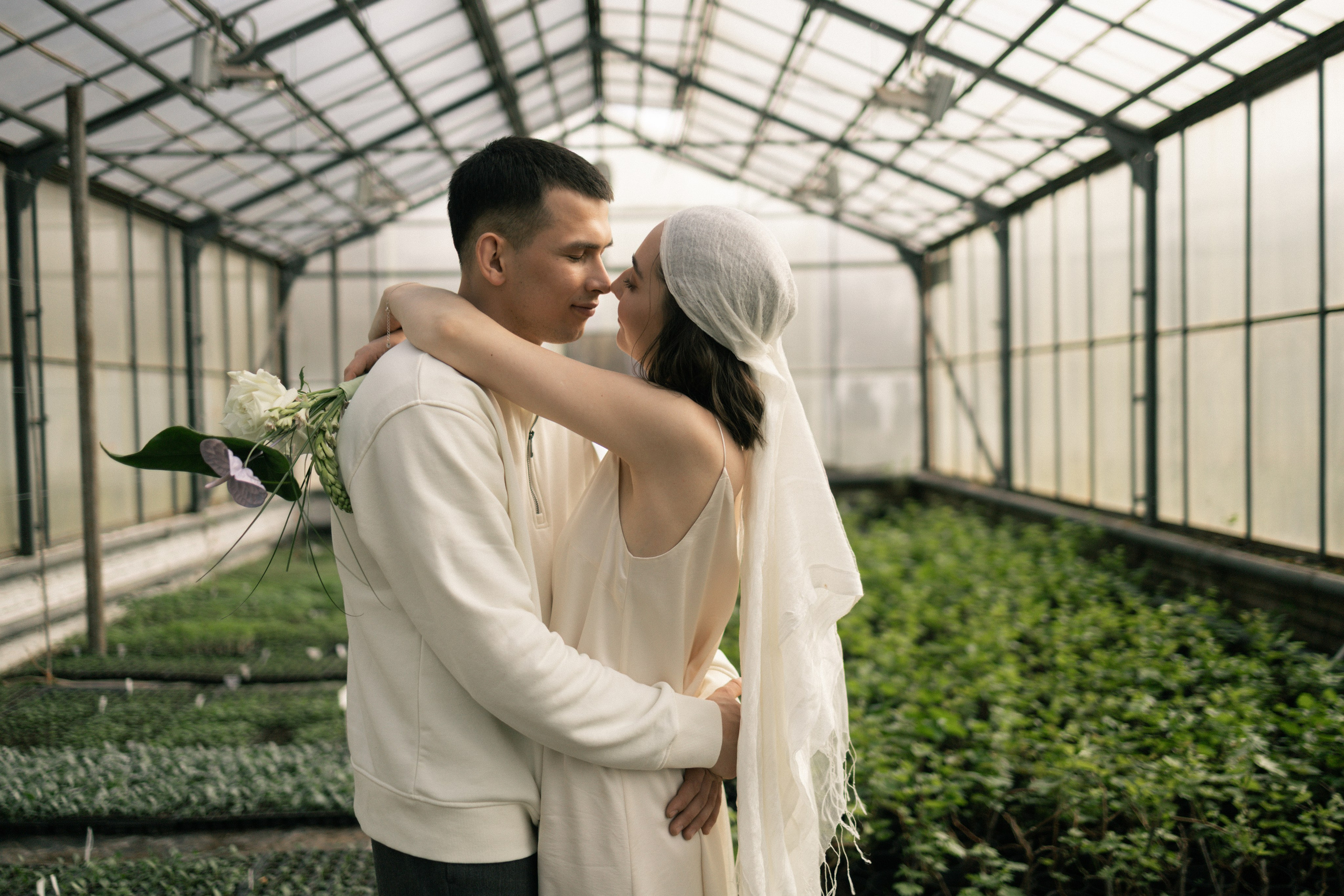 Диана и Руслан. Гуляя по городу | 15.05.2025. Фотограф Зарина. Казань
