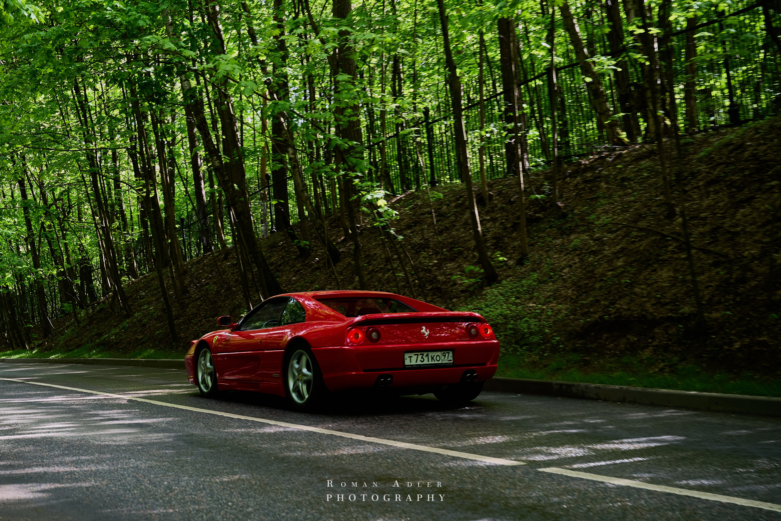 Ferrari 355 GTS. Фотограф Роман Адлер