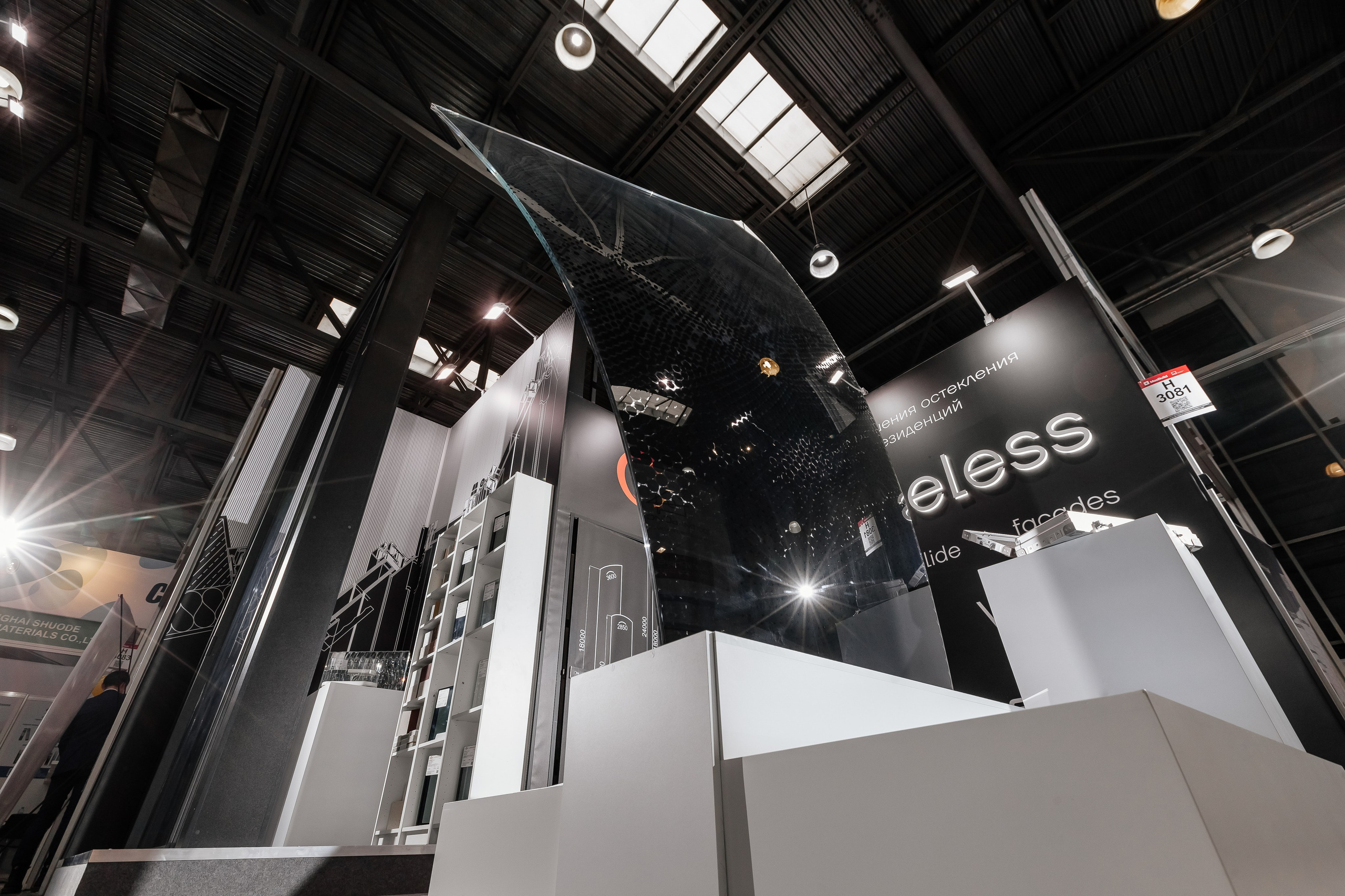 Frameless на выставке mosbuild. Профессиональный фотограф Инесса Новикова в Москве