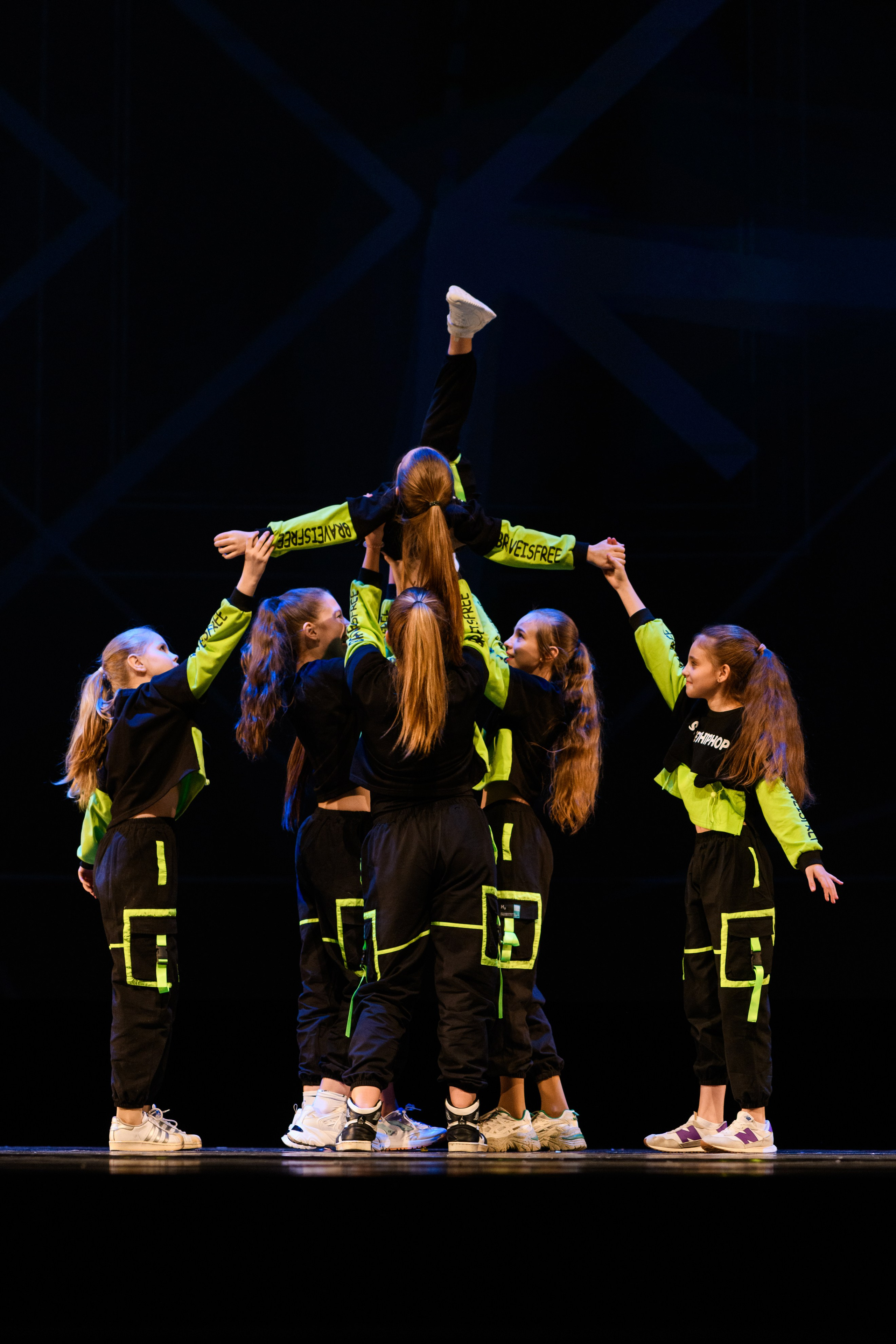 23 апреля, часть 2, БКЗ Октябрьский, г. Санкт-Петербург. Золотое яблочко