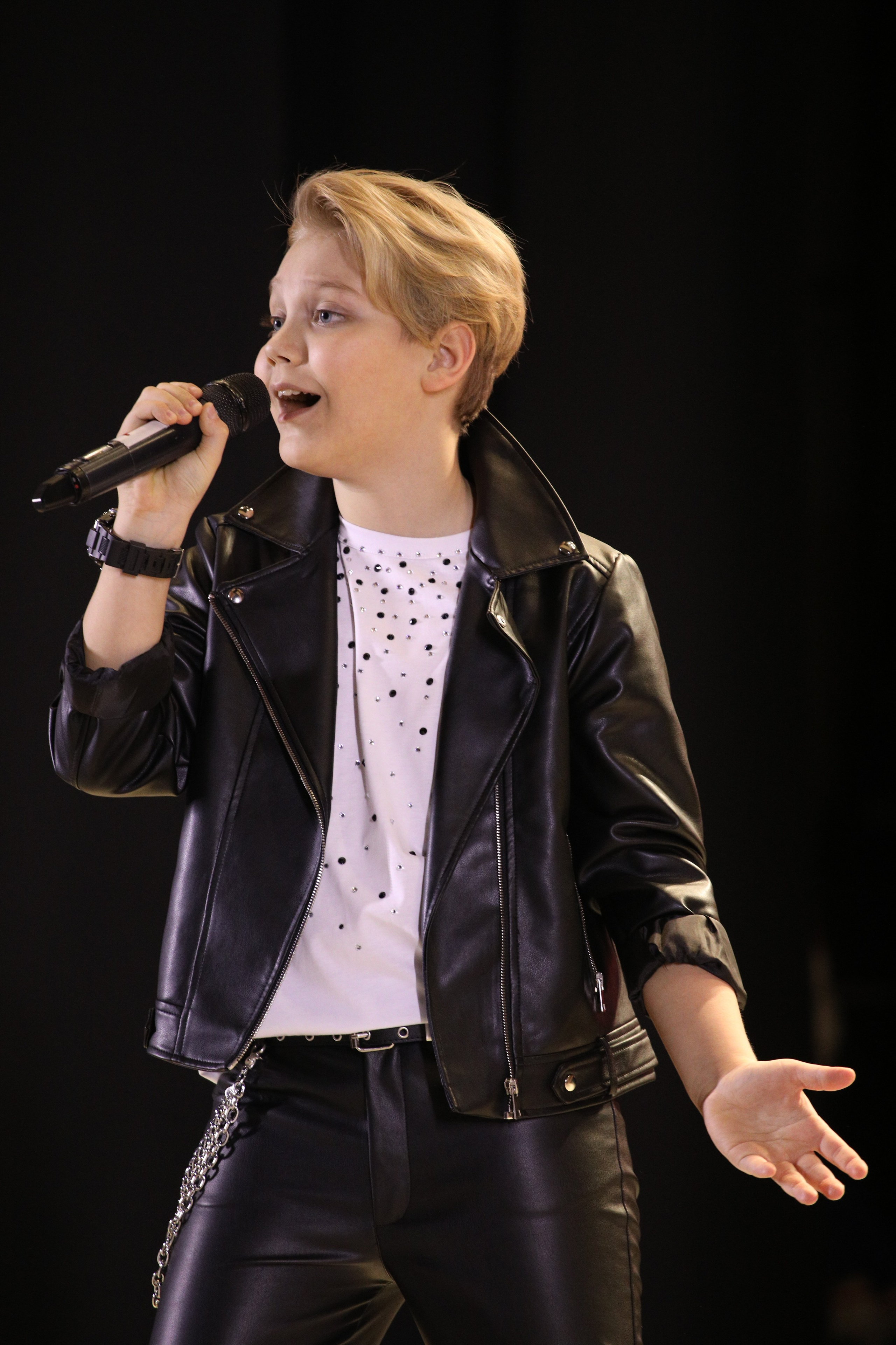 23 ноября, г. Новосибирск. Золотое яблочко