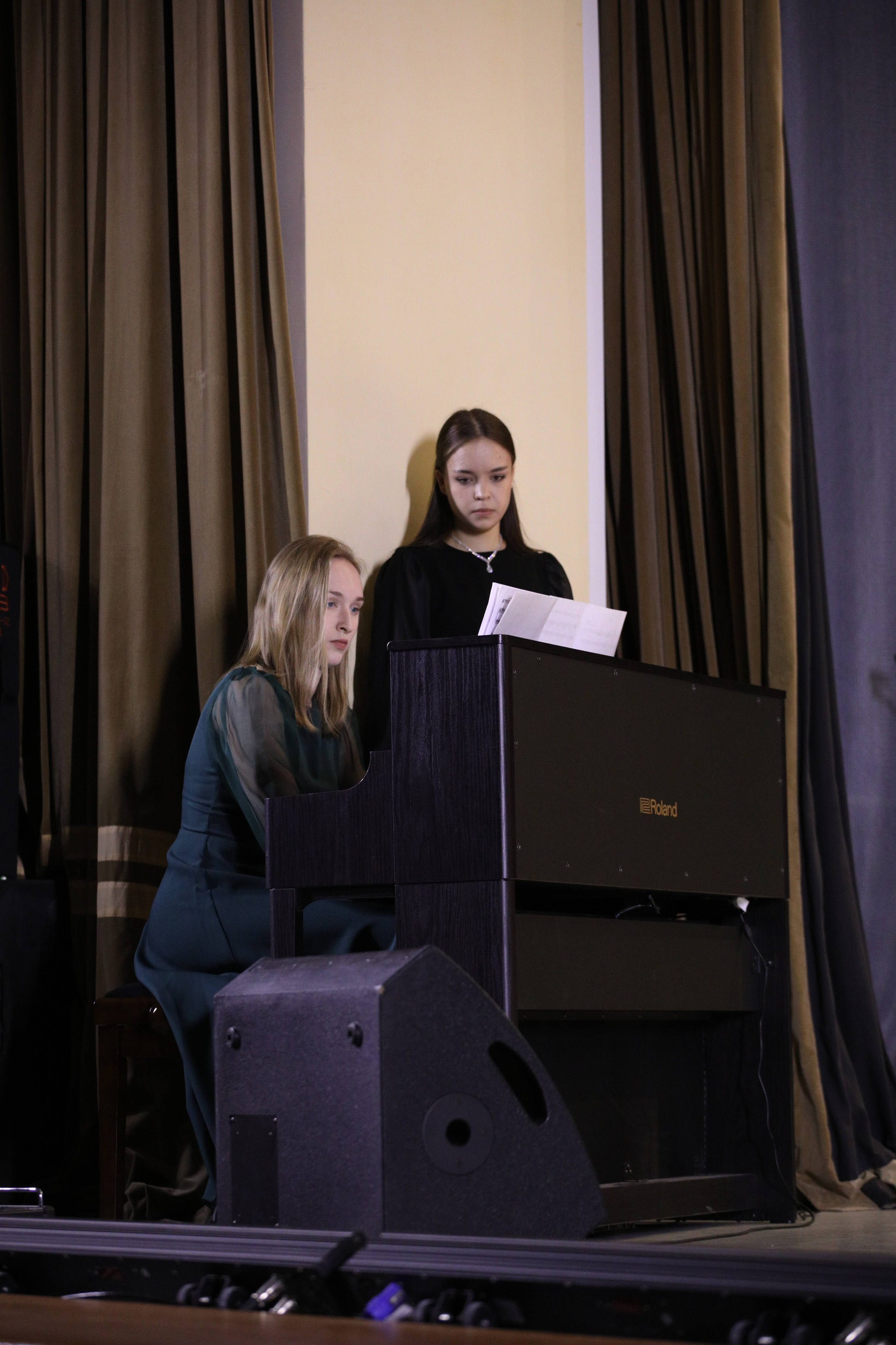 23 ноября, г. Новосибирск. Золотое яблочко