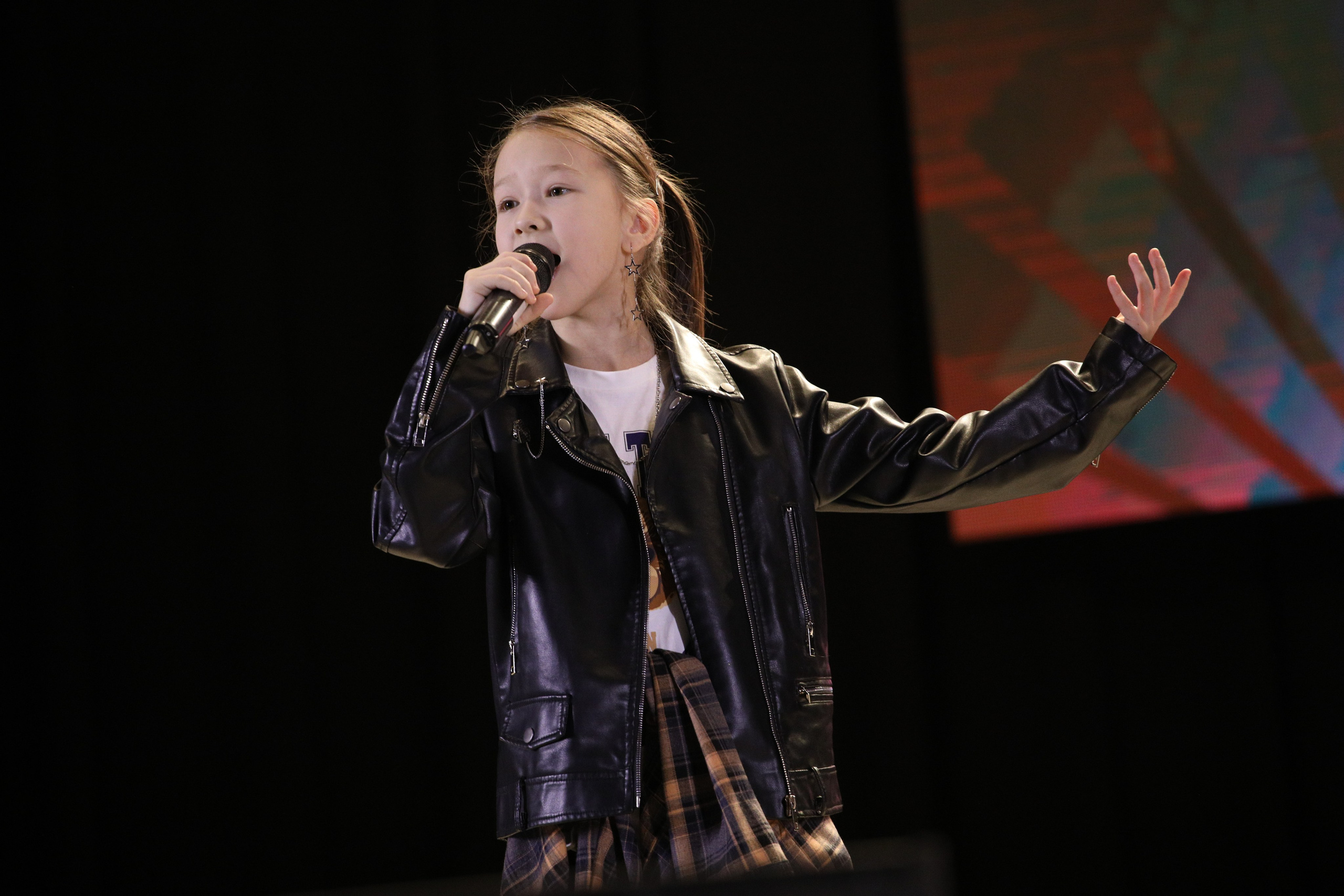 23 ноября, г. Новосибирск. Золотое яблочко